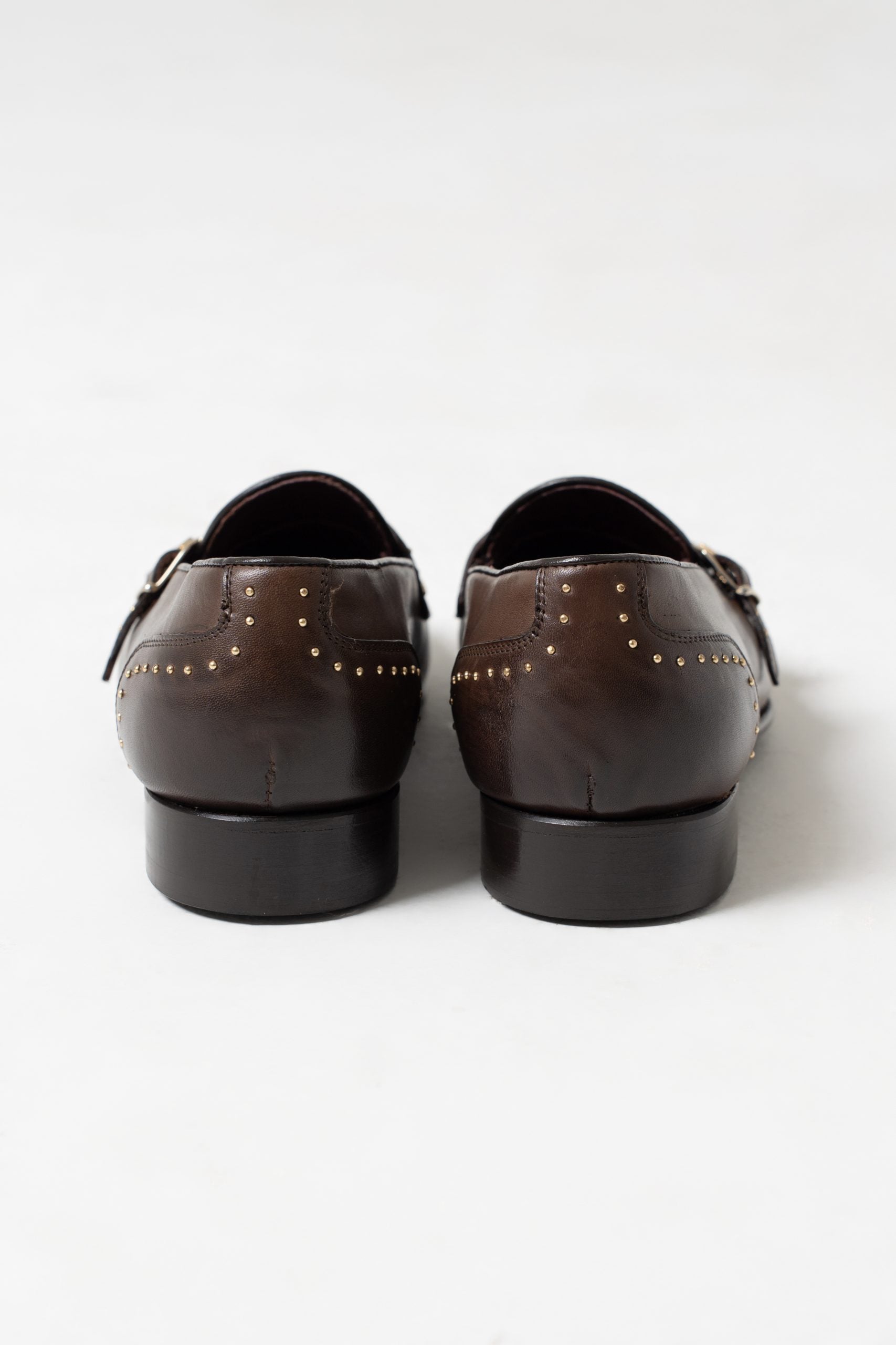 Mocassino Borchiato con Doppia Fibbia Marrone