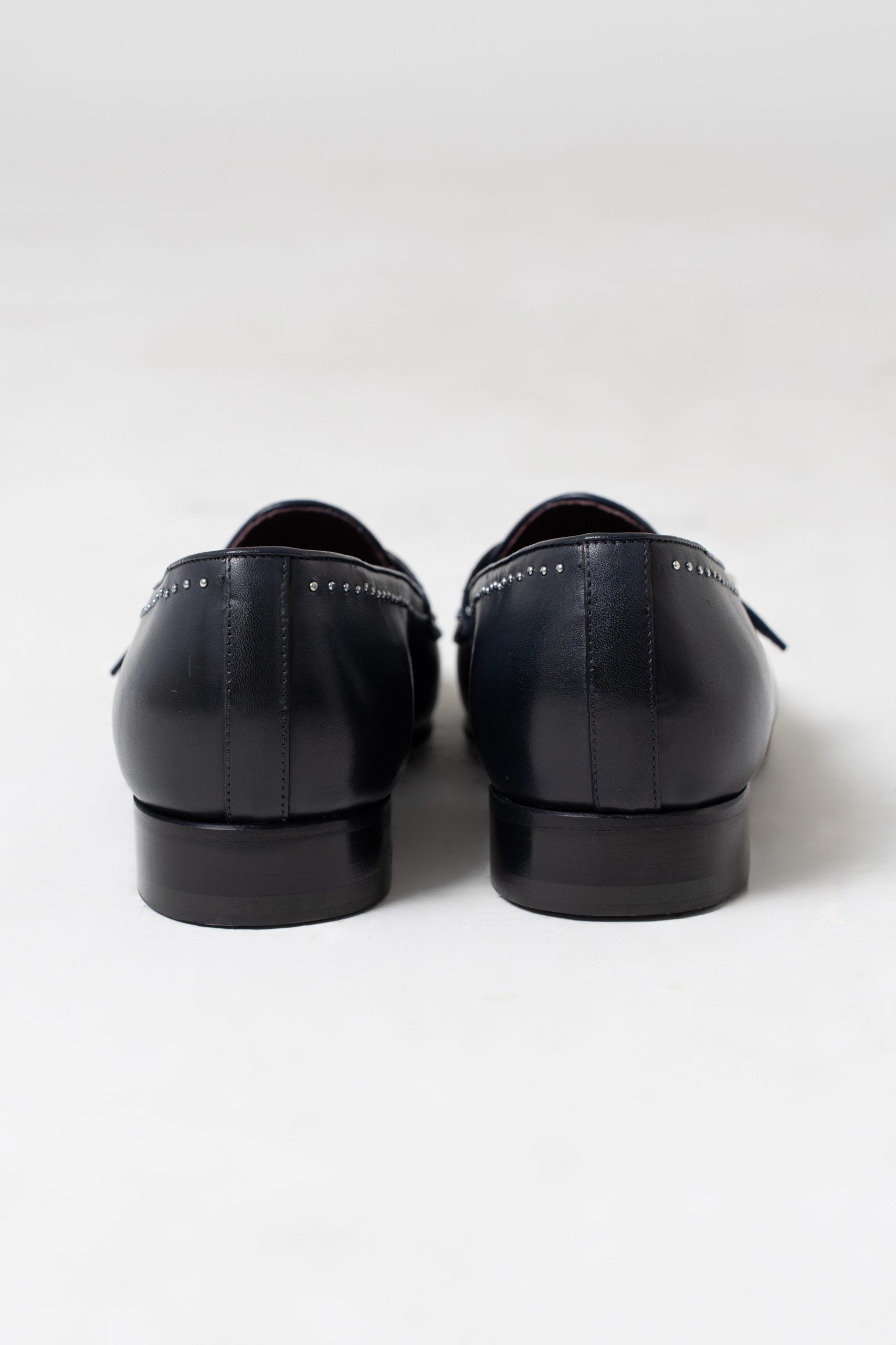 Mocassino Borchiato con Fibbia Laterale Blu