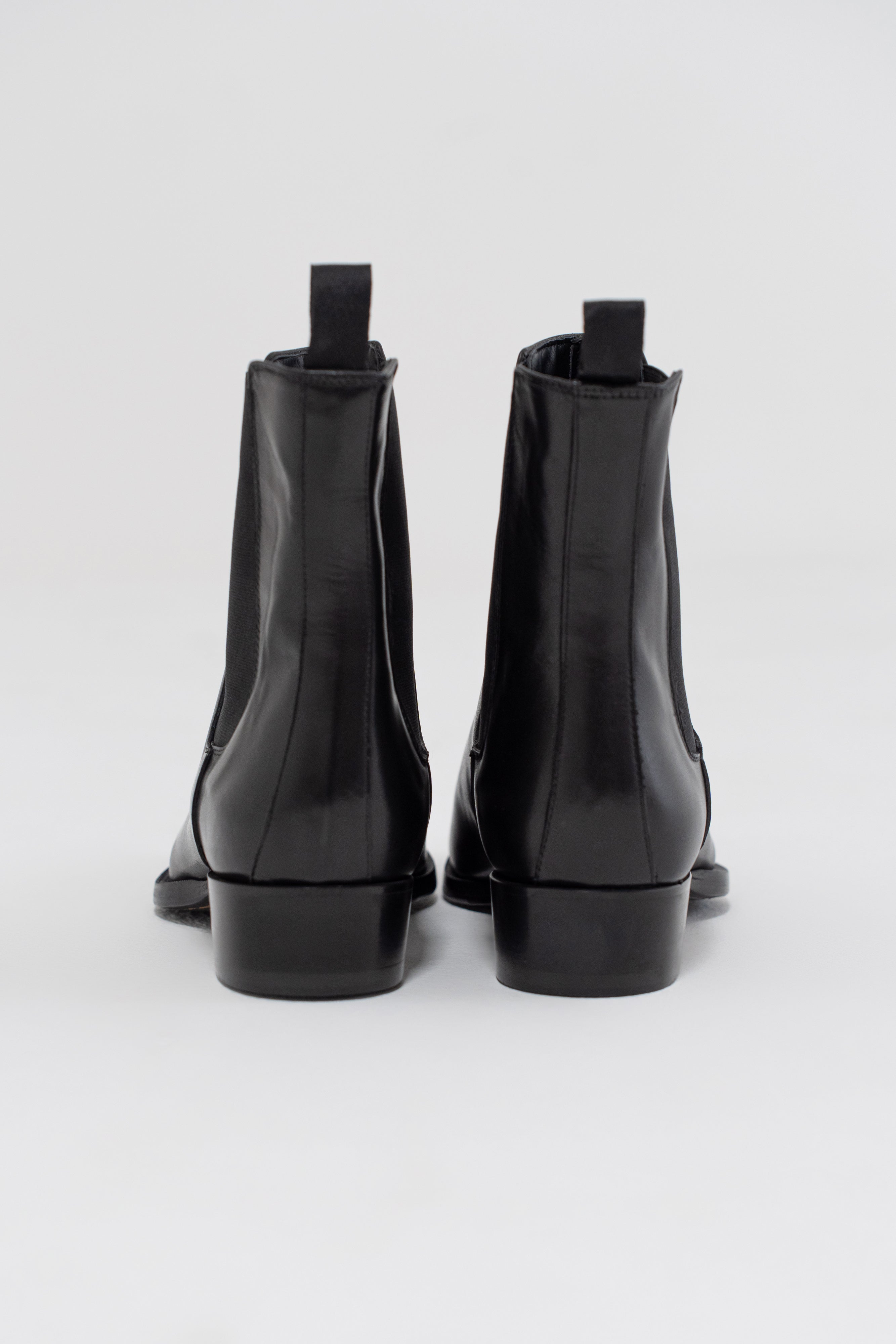 John Boots in Pelle Nero