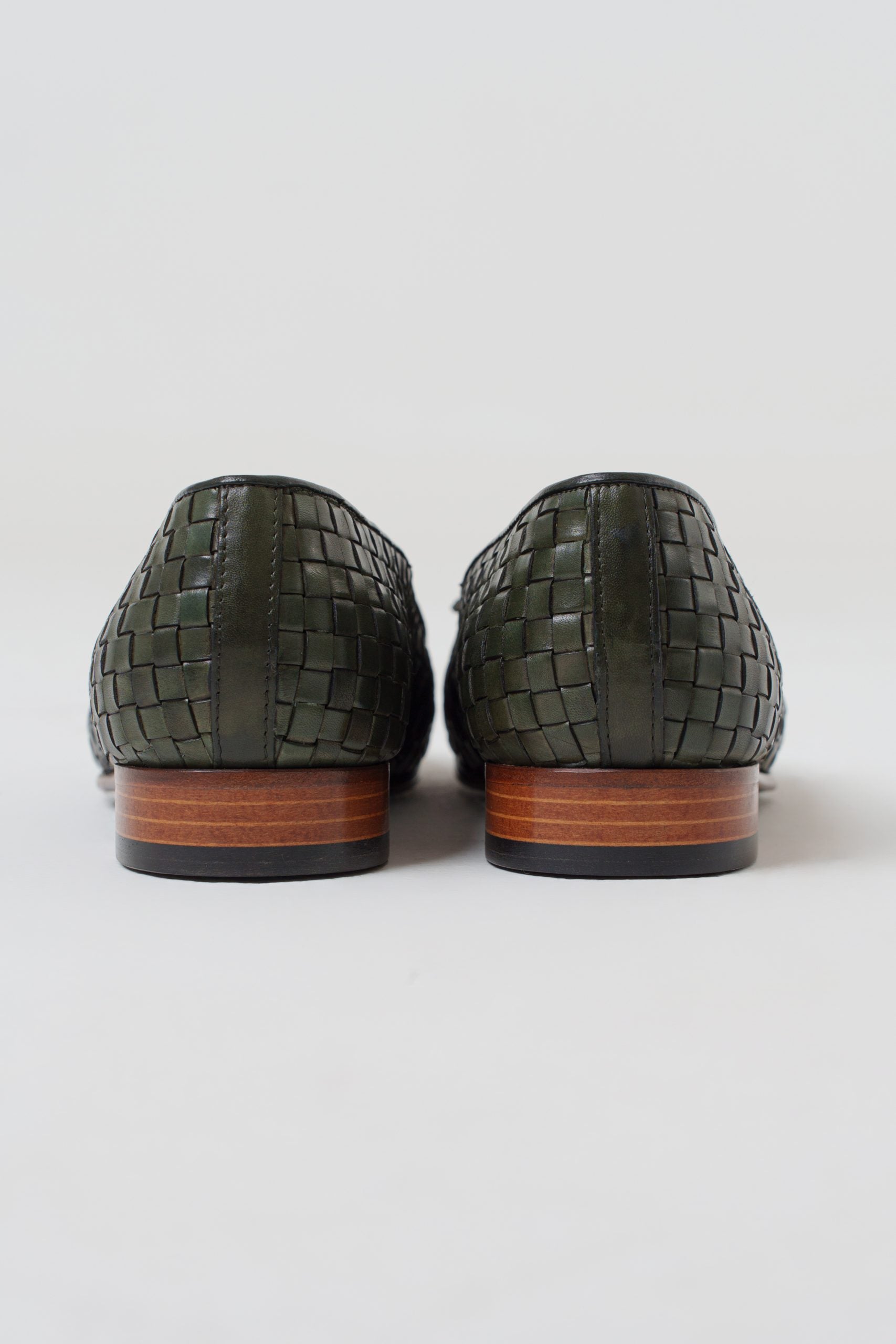 Mocassino Intrecciato con Nappina Verde