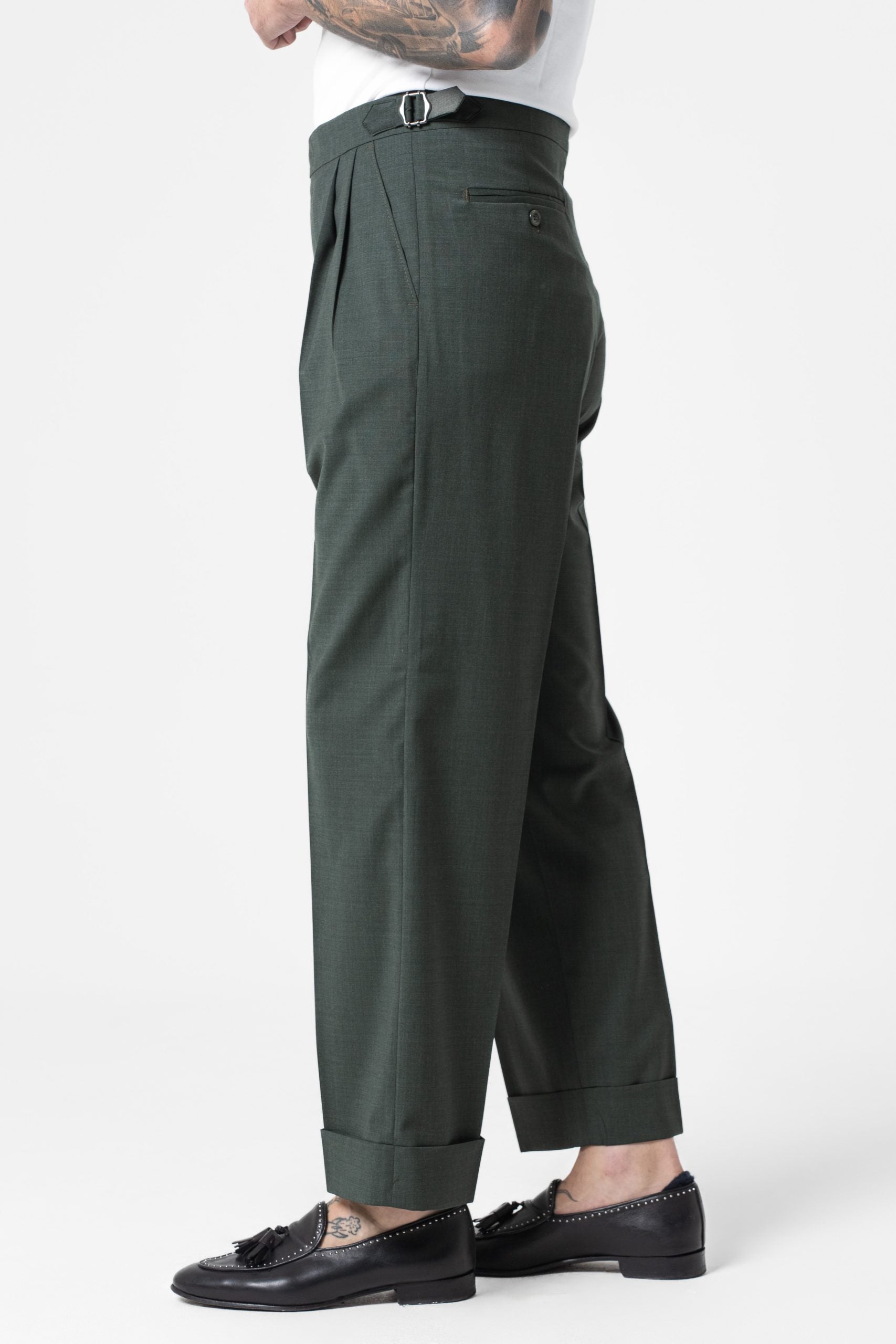 Pantalones de pernera ancha con hebillas laterales en verde bosque Cannes