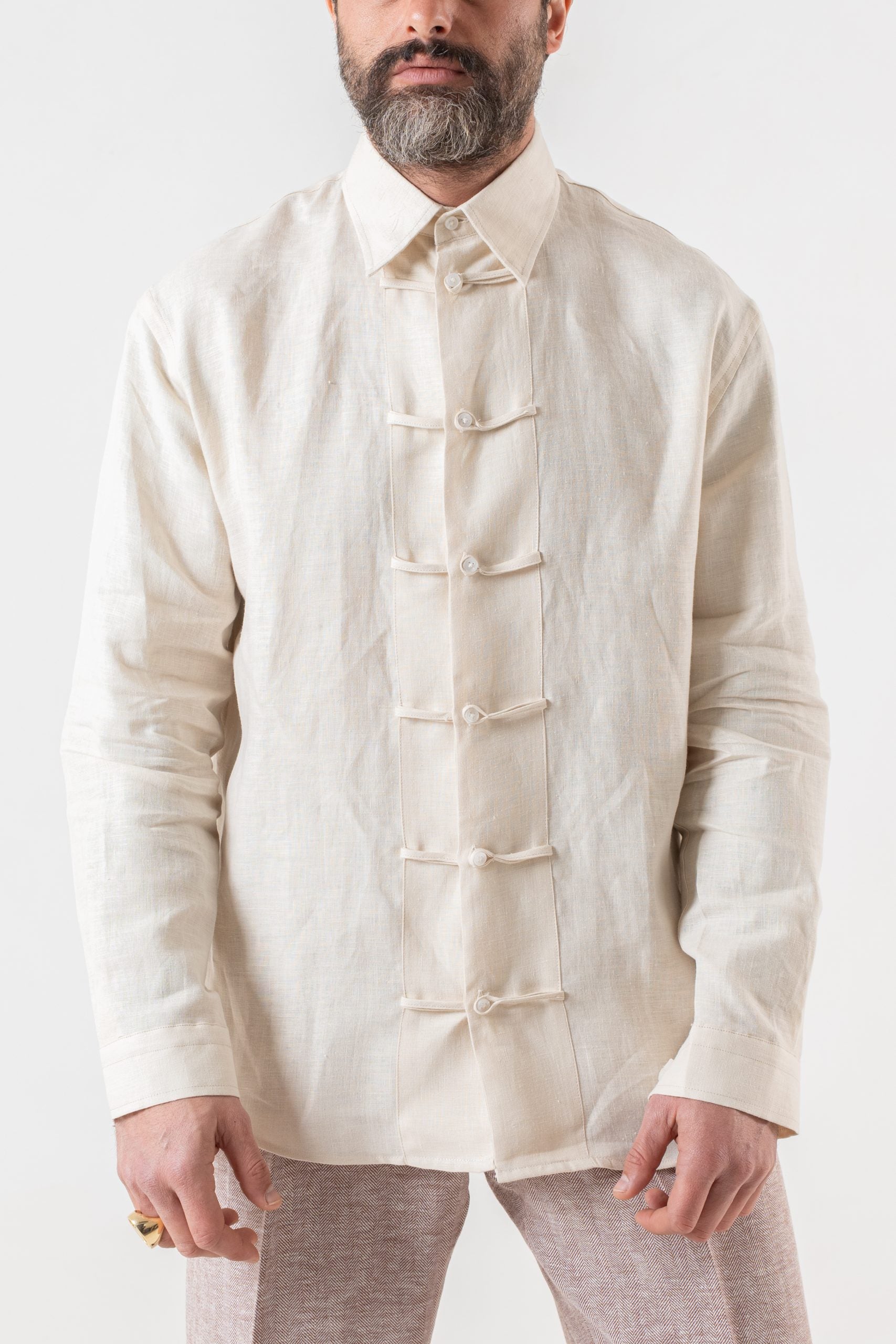 Camicia in Lino con Alamari in 100% Lino Naturale