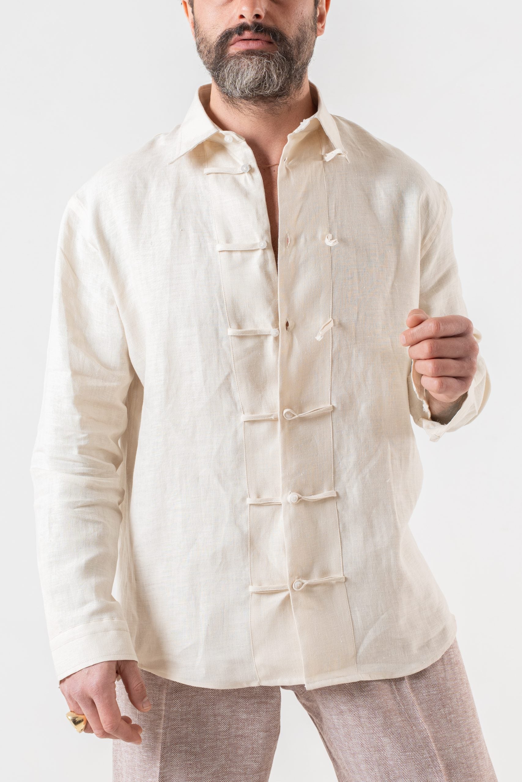 Camicia in Lino con Alamari in 100% Lino Naturale