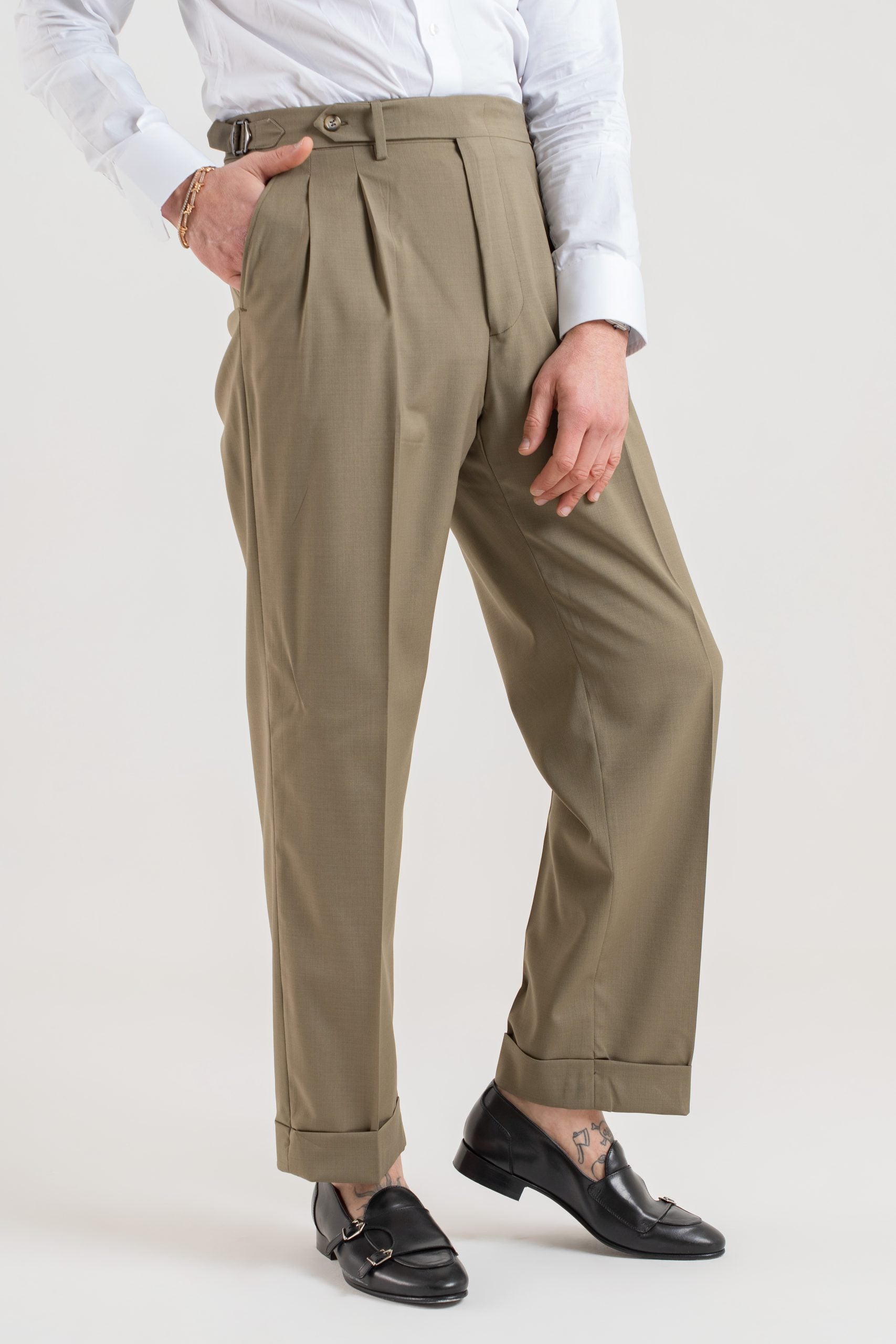 Pantalone Fondo Ampio e Fibbie Laterali Kaki Nairobi