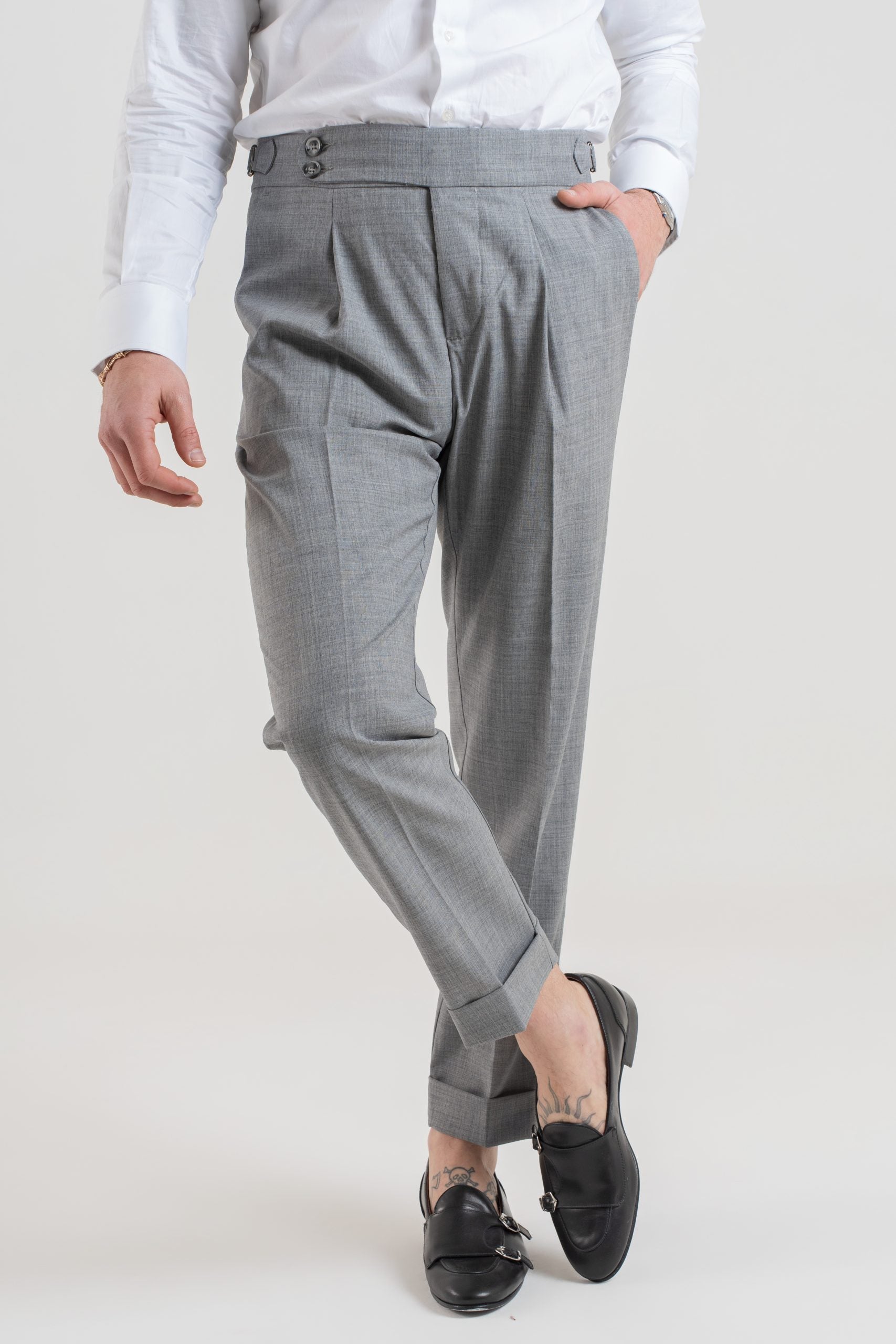 Traje gris claro de Wall Street