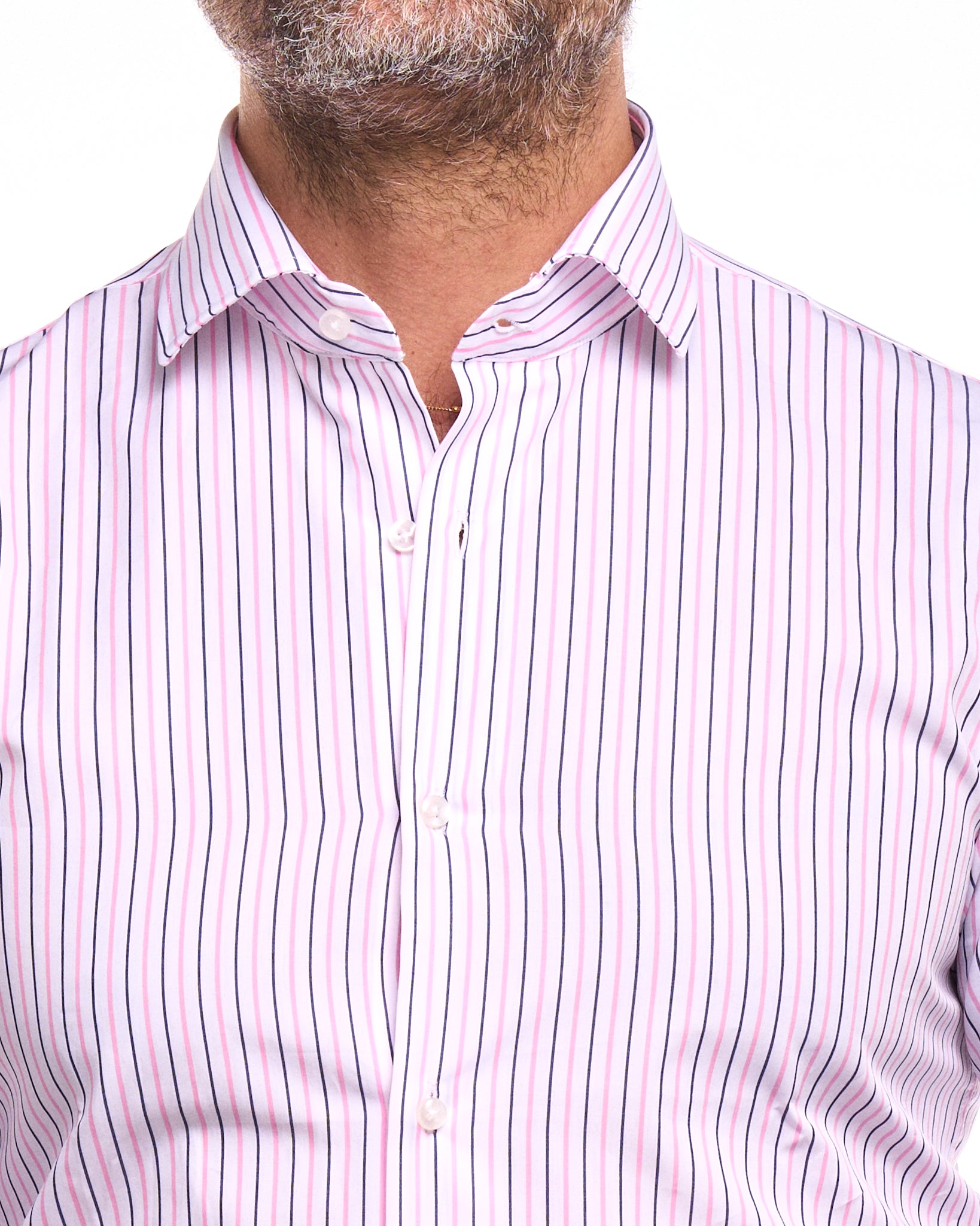 Camisa negra de cuello francés