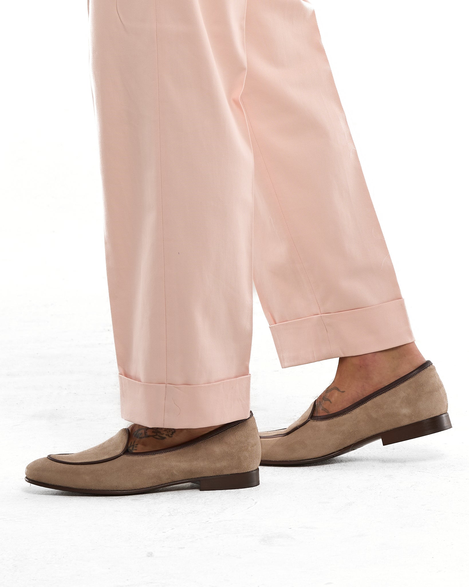 Pantalone Fondo Ampio e Fibbie Laterali in Cotone Rosa