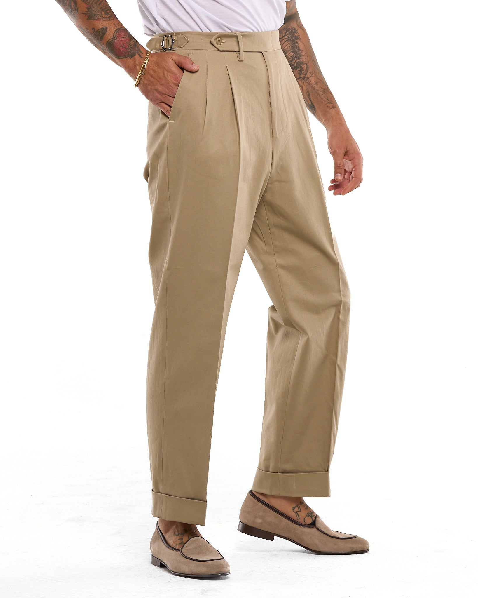 Pantalone Fondo Ampio e Fibbie Laterali in Cotone Beige