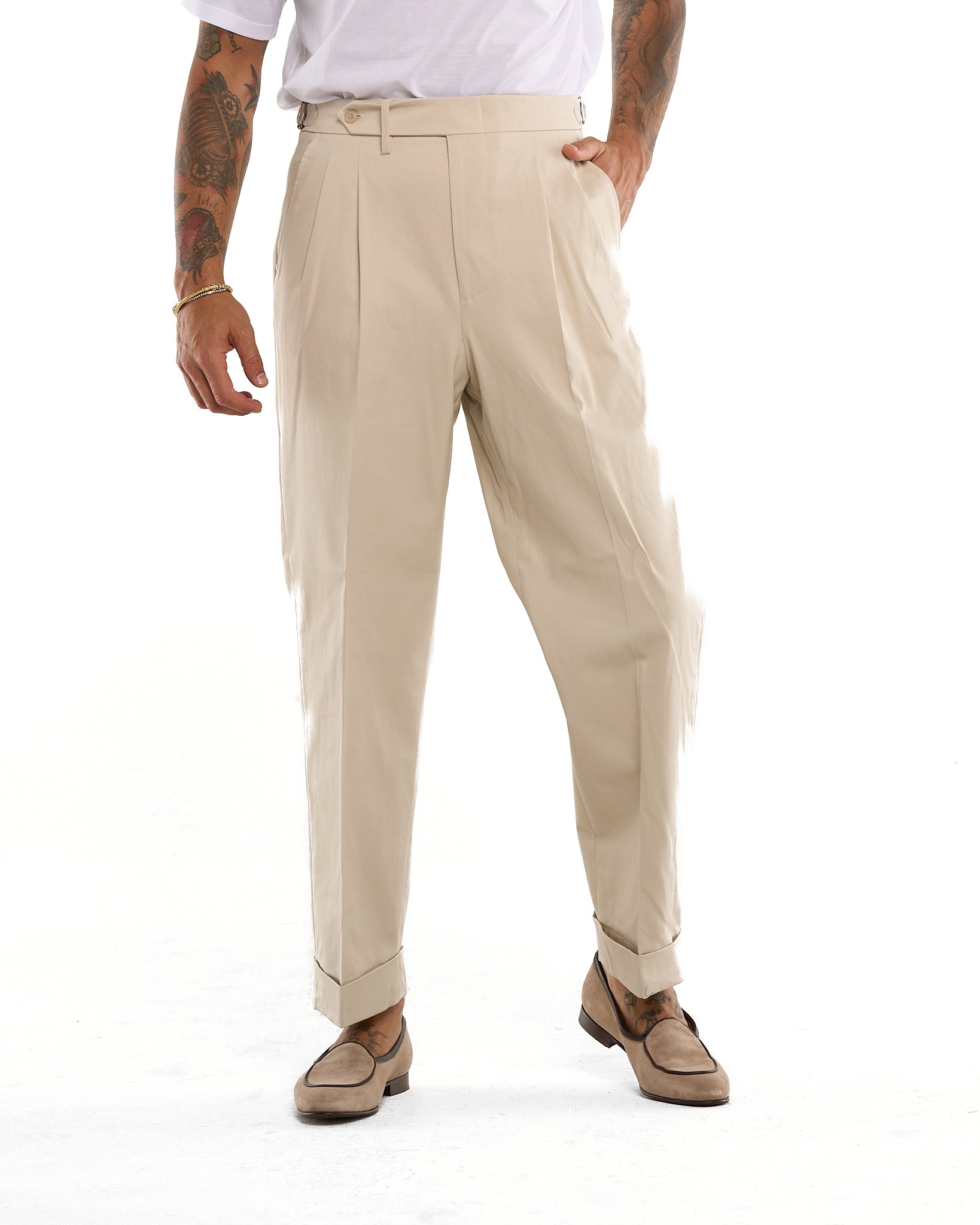 Pantalone Fondo Ampio e Fibbie Laterali in Cotone Panna