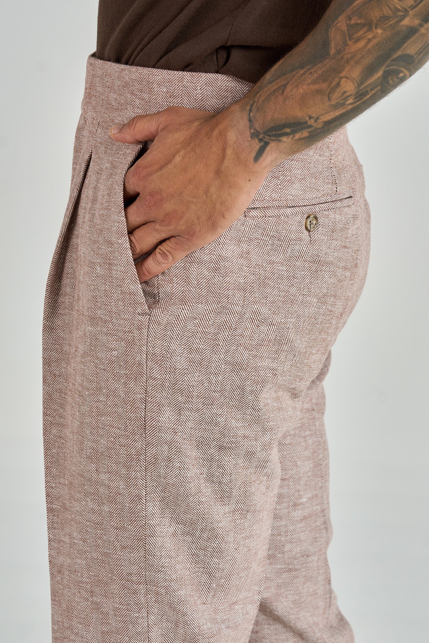 Pantalone Biforcato in Lino Spigato Cacao