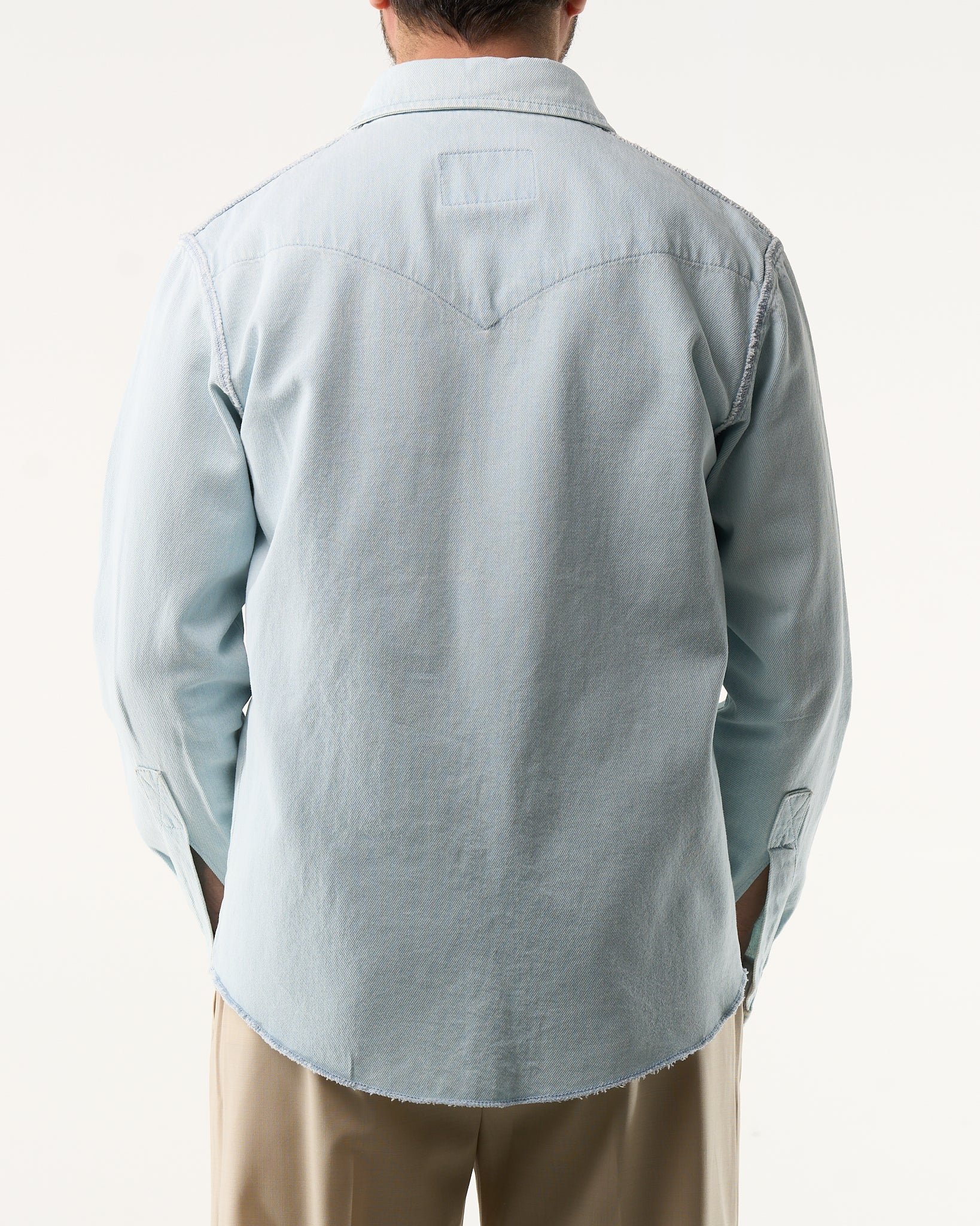 Camisa vaquera oscura estilo texano