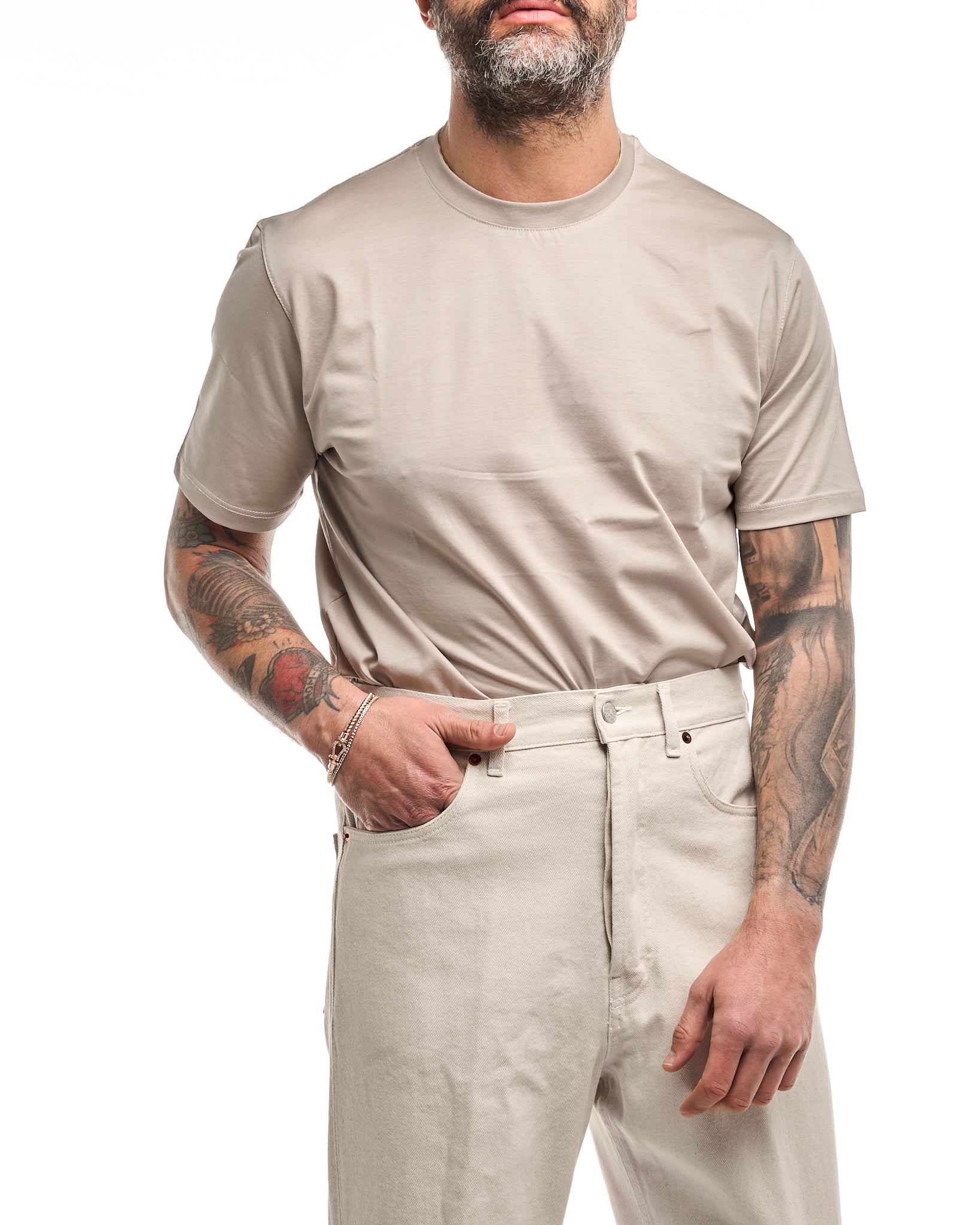 Camiseta normal en color avellana con hilo escocés