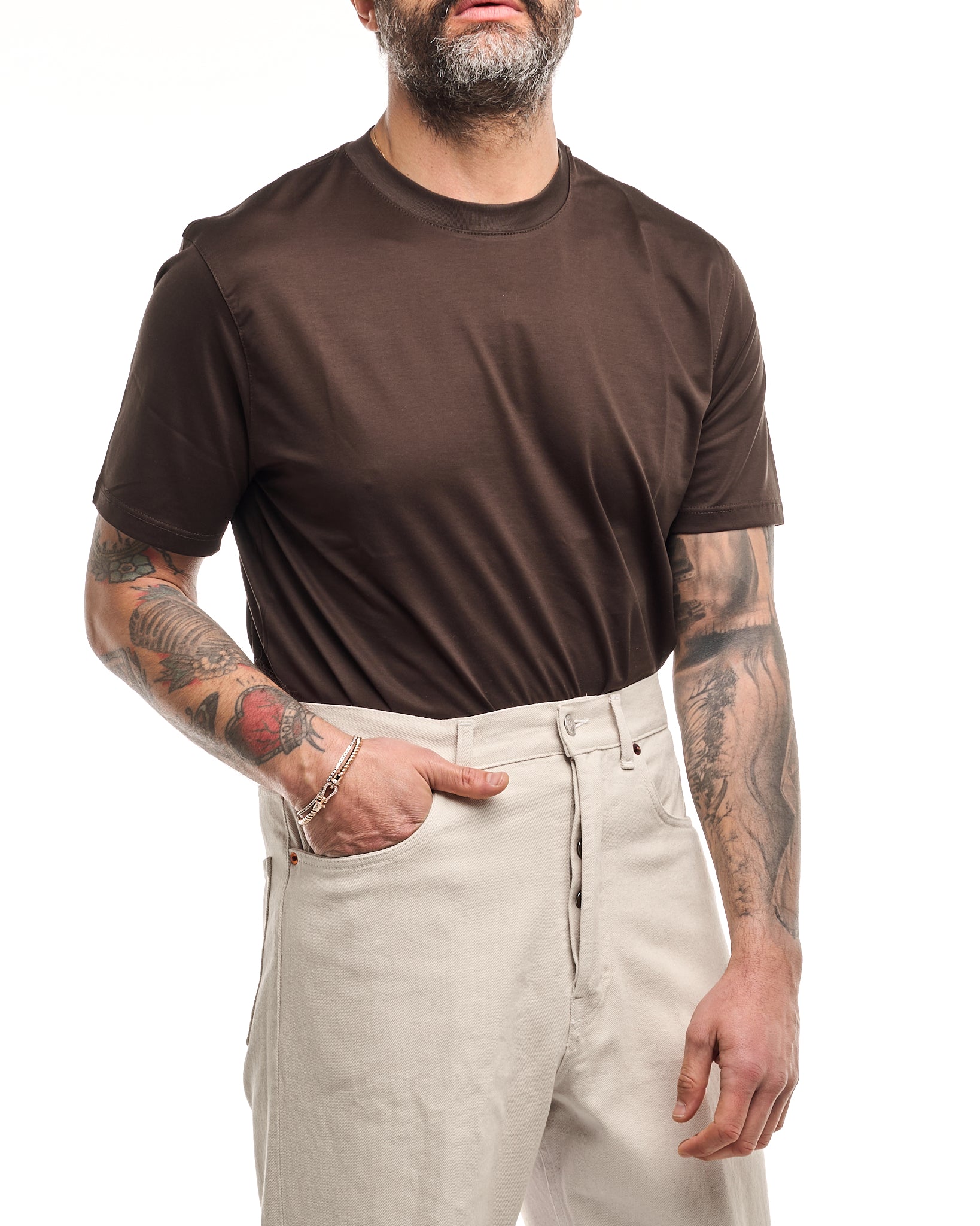 Camiseta normal en color avellana con hilo escocés
