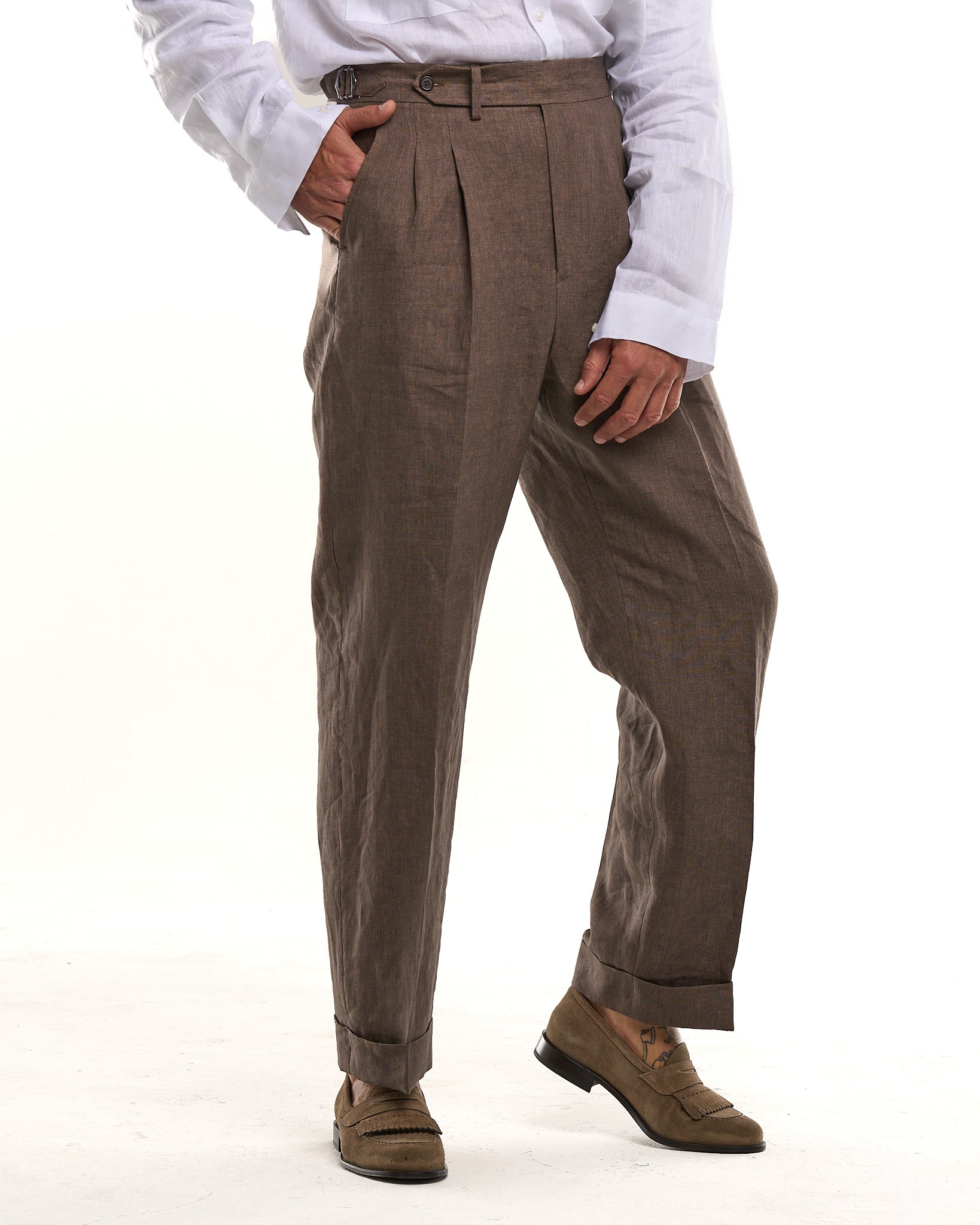 Pantalone Fondo Ampio e Fibbie Laterali in Lino Moro