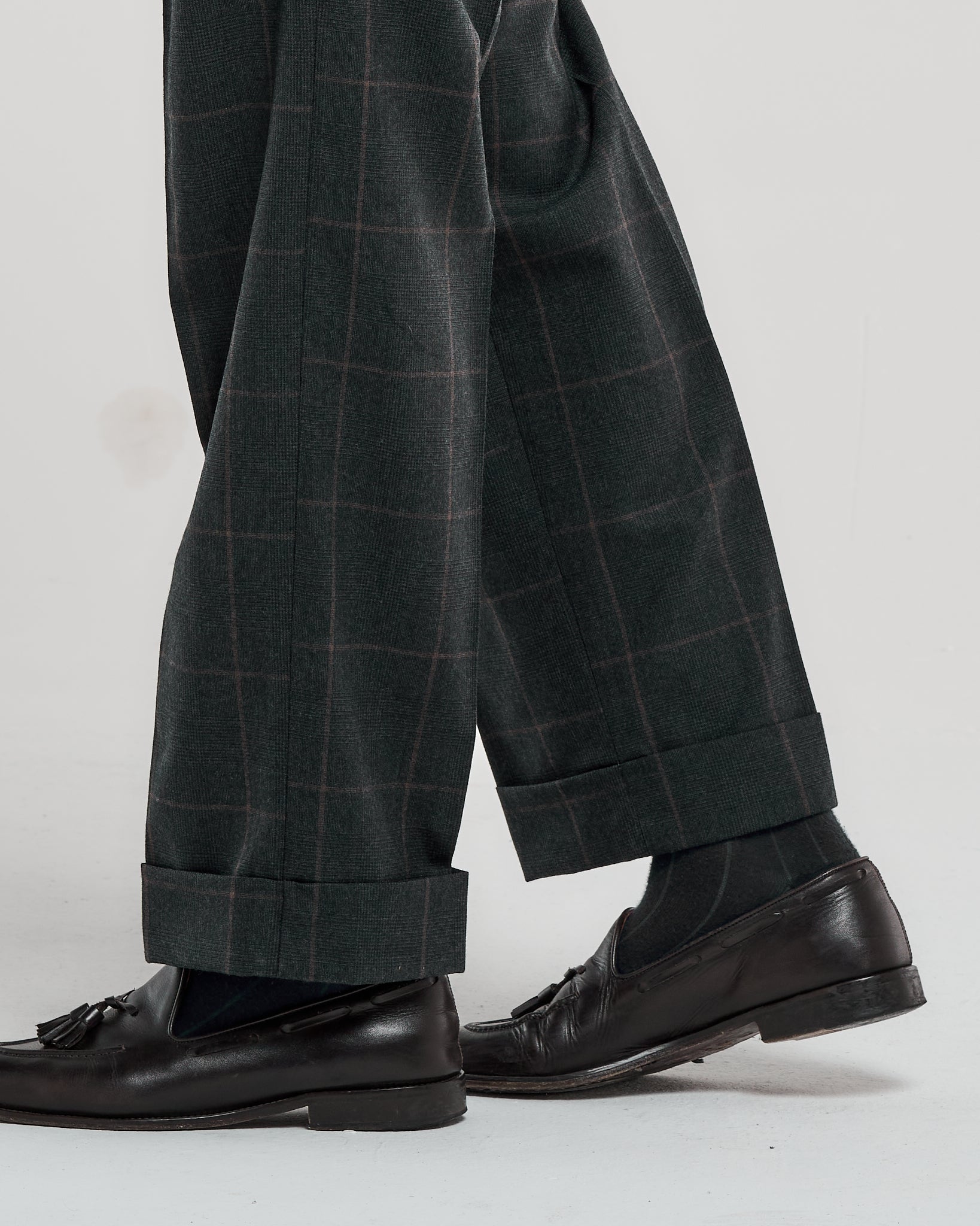 Wide-bottom trousers with side buckles in grey wool