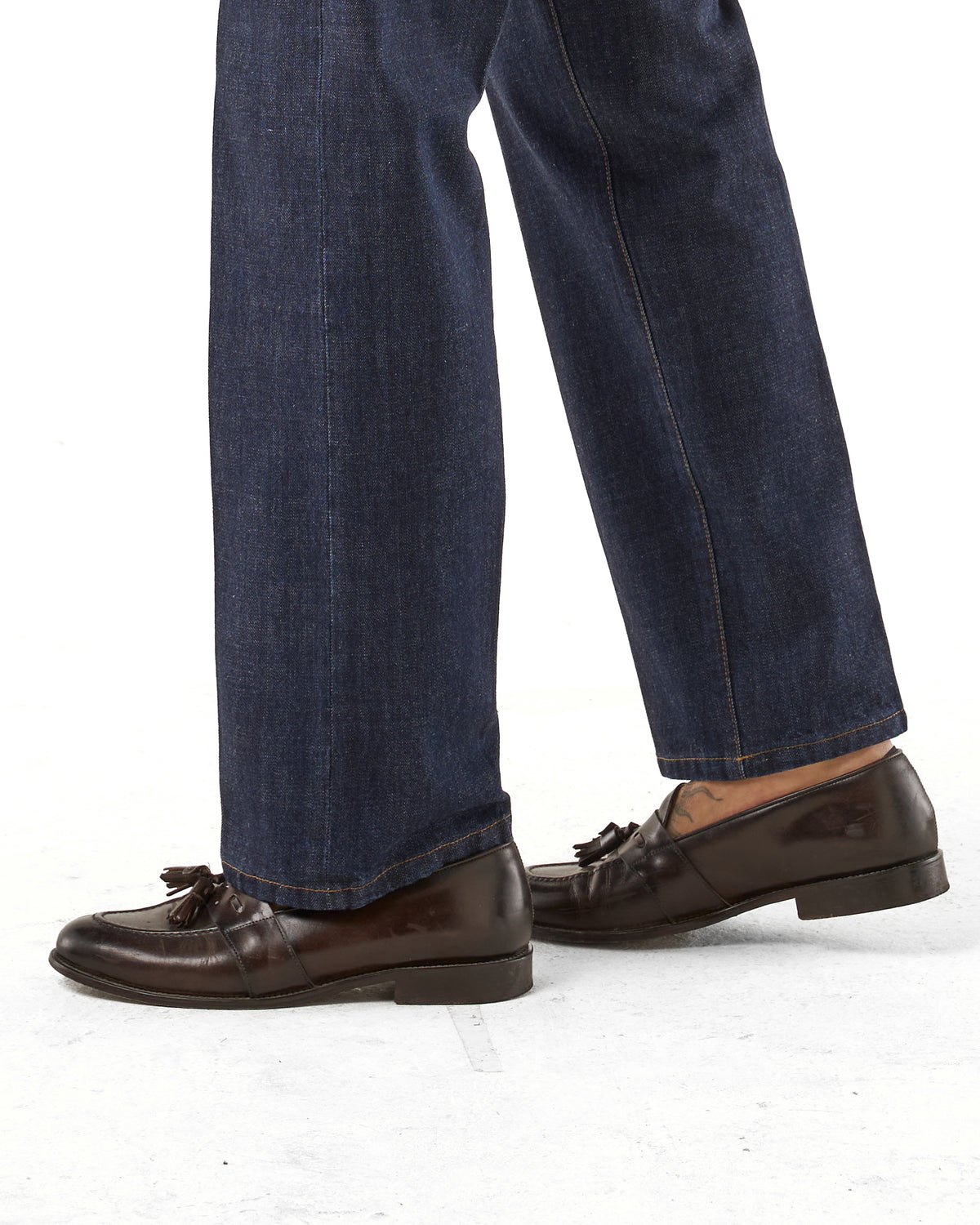 Jeans Vita Alta Fondo Ampio e Fibbie Laterali Lavaggio Zero