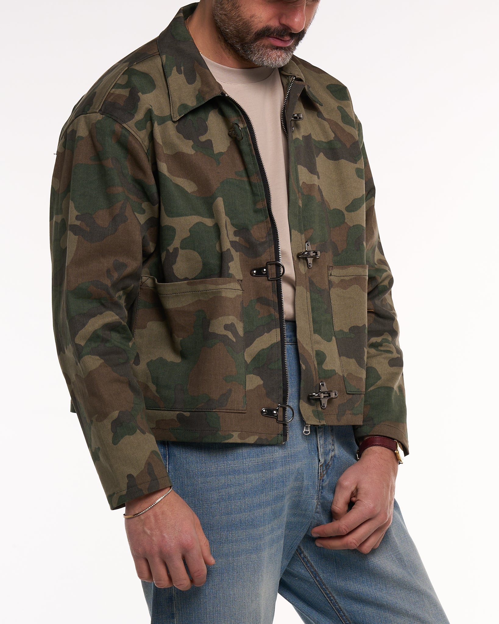 Giacca Cropped con Moschettoni Camouflage Verde