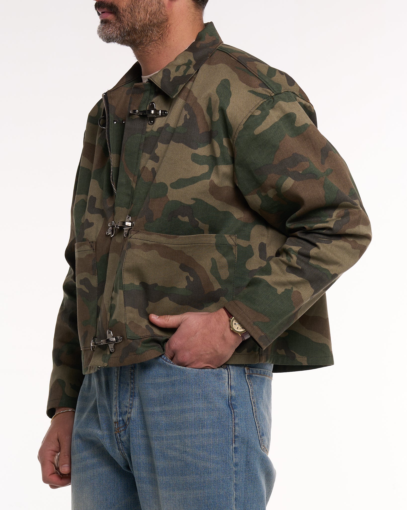 Giacca Cropped con Moschettoni Camouflage Verde