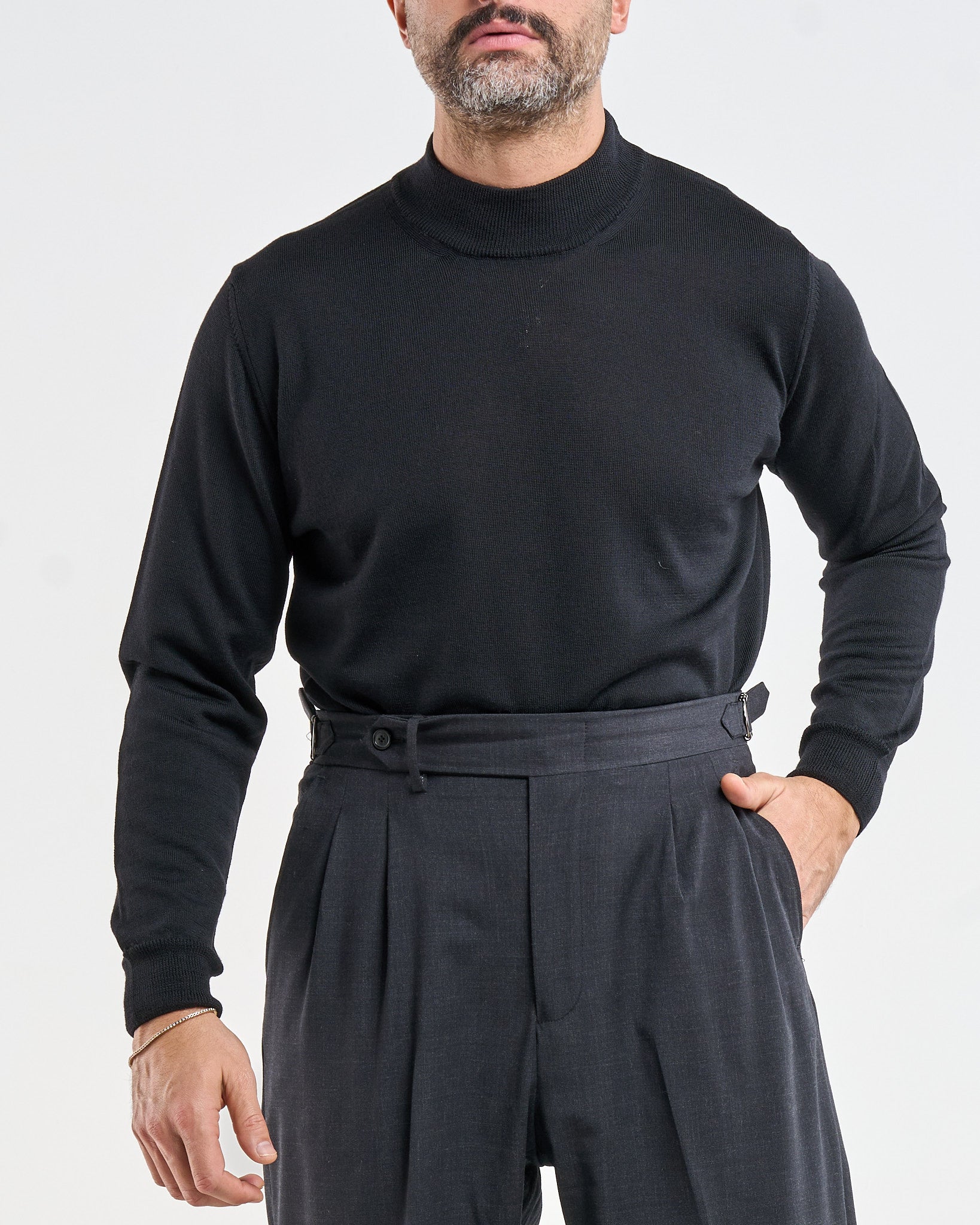 Mezzocollo in 100% Lana Merinos Nero