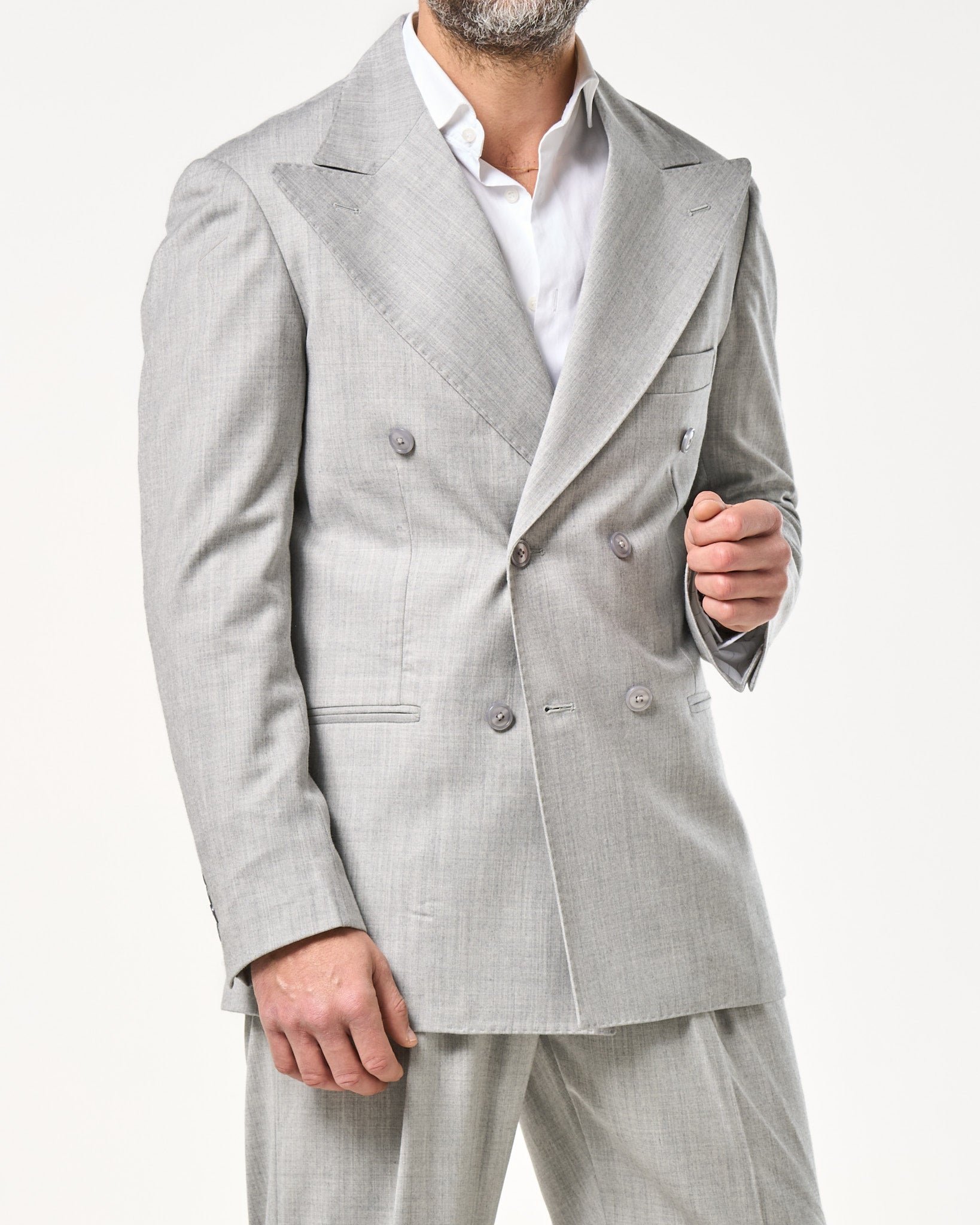 Giacca Doppiopetto in Lana Foulè con Abbottonatura Centrale e Rever a Lancia Grigio