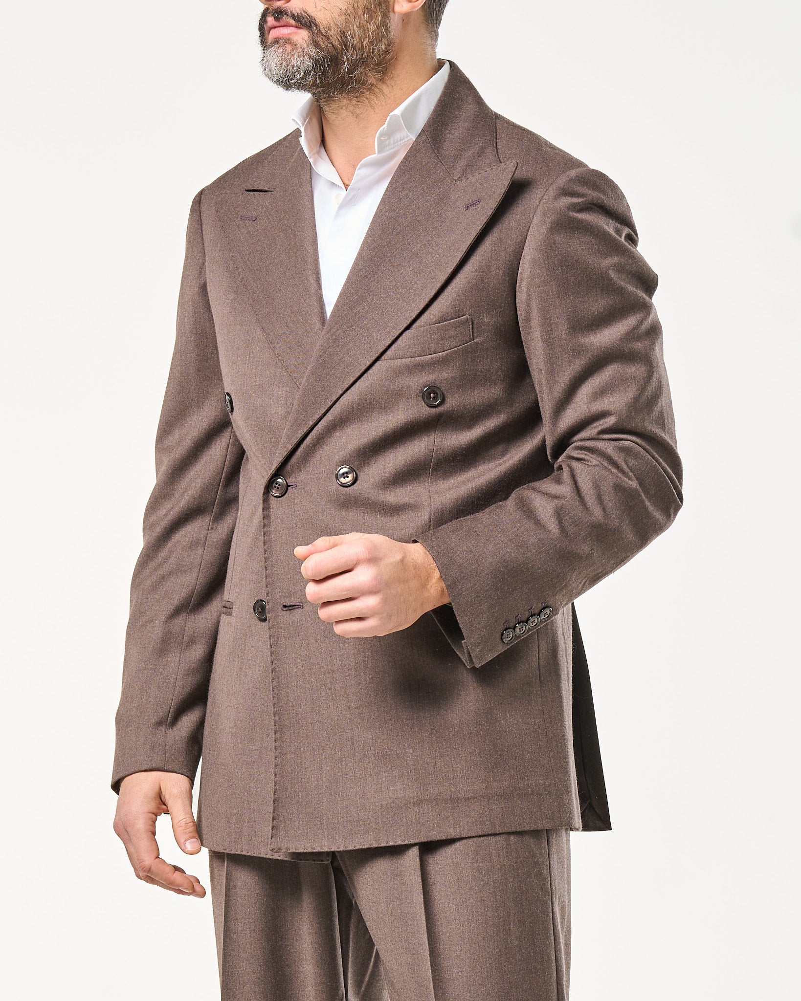 Giacca Doppiopetto in Lana Foulè con Abbottonatura Centrale e Rever a Lancia Moro