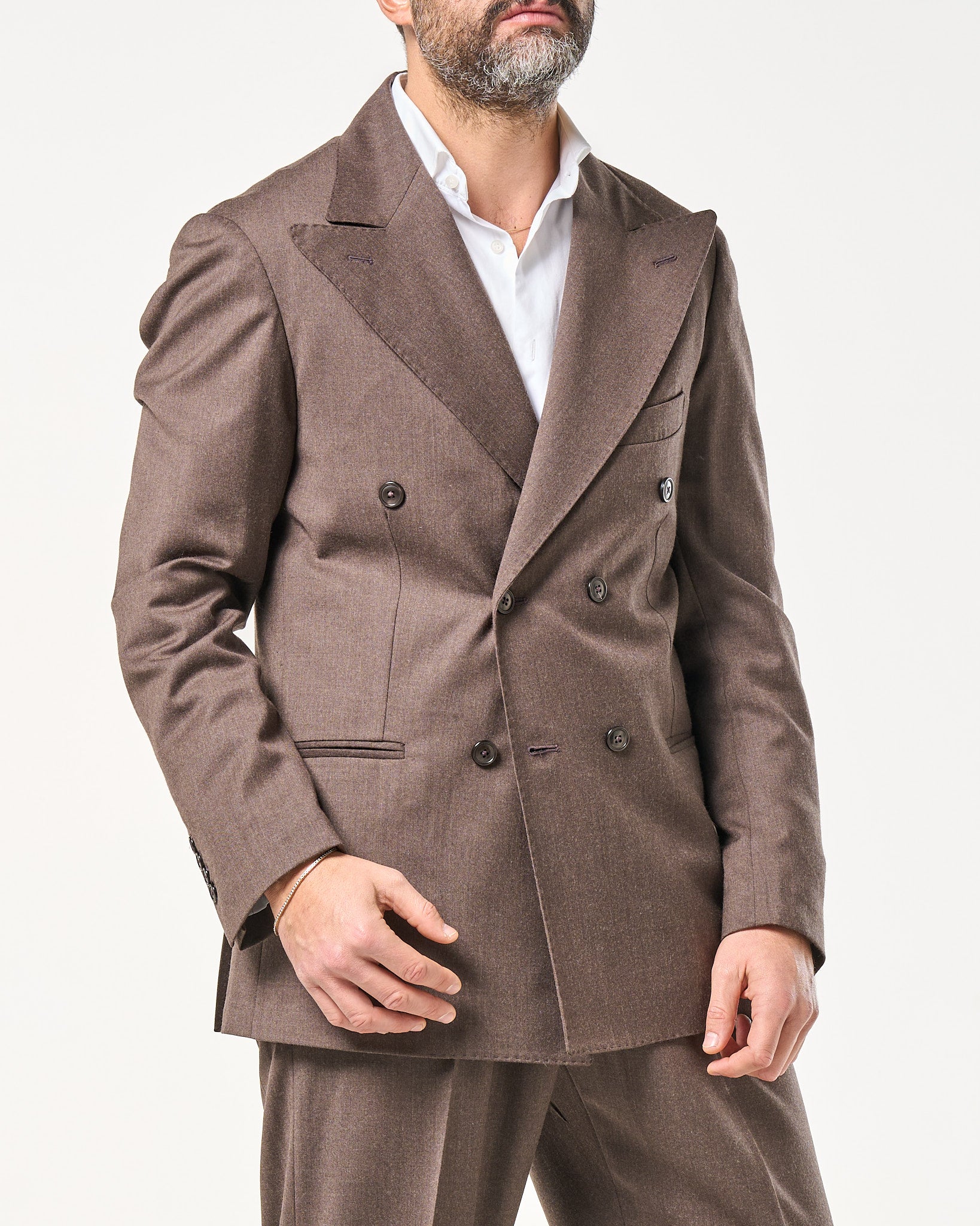 Giacca Doppiopetto in Lana Foulè con Abbottonatura Centrale e Rever a Lancia Moro