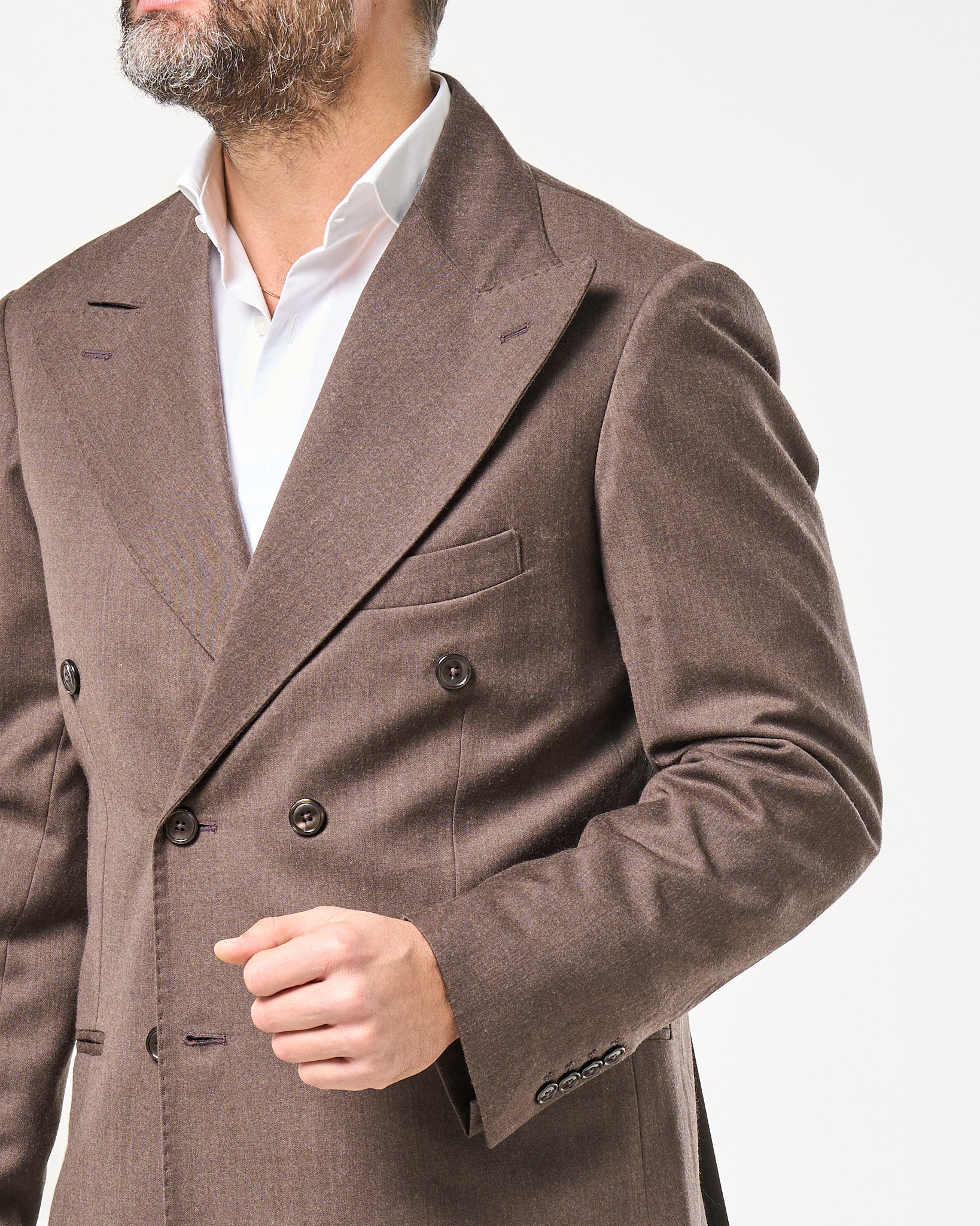 Giacca Doppiopetto in Lana Foulè con Abbottonatura Centrale e Rever a Lancia Moro