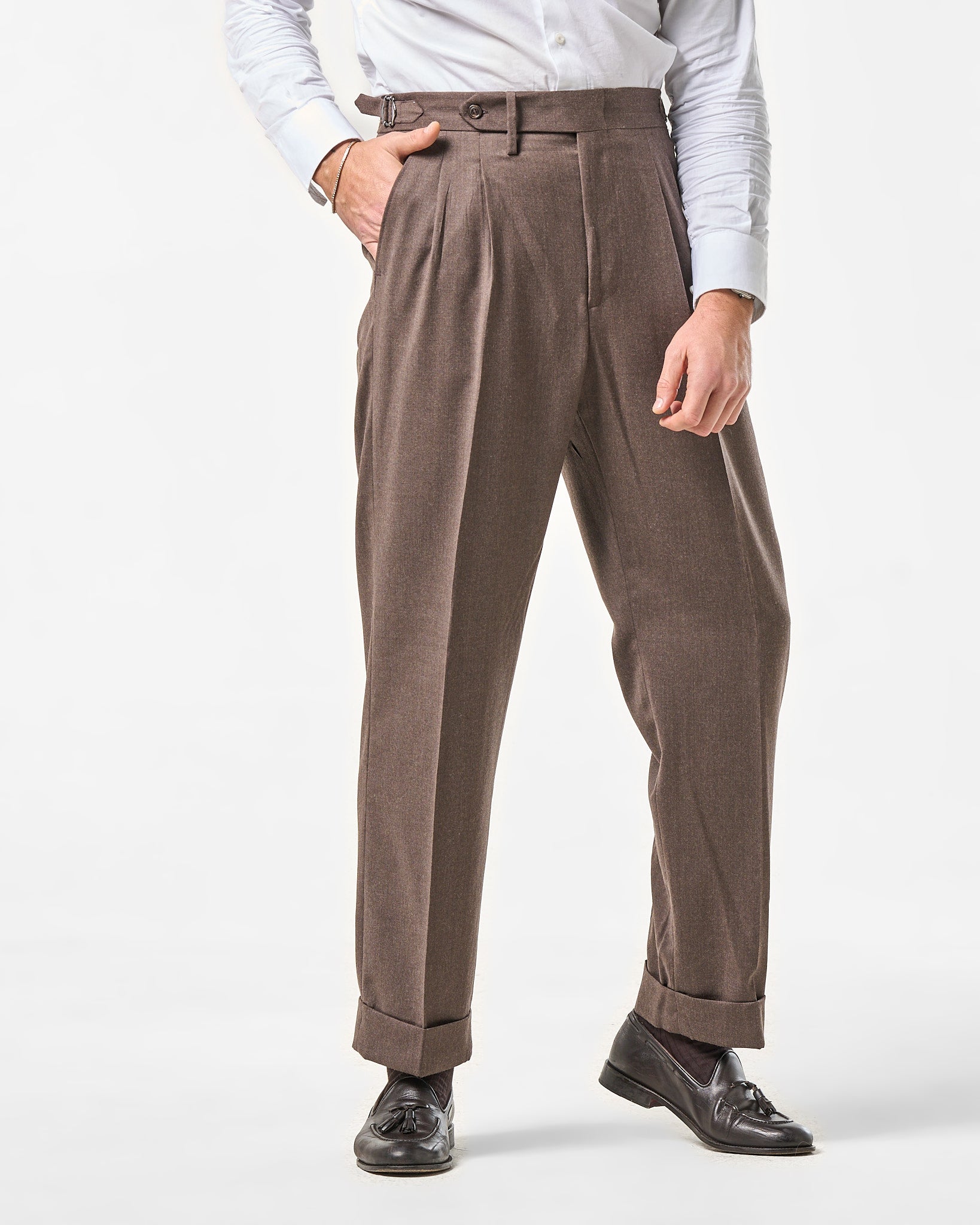 Pantalone Fondo Ampio e Fibbie Laterali in Lana Foulè Moro