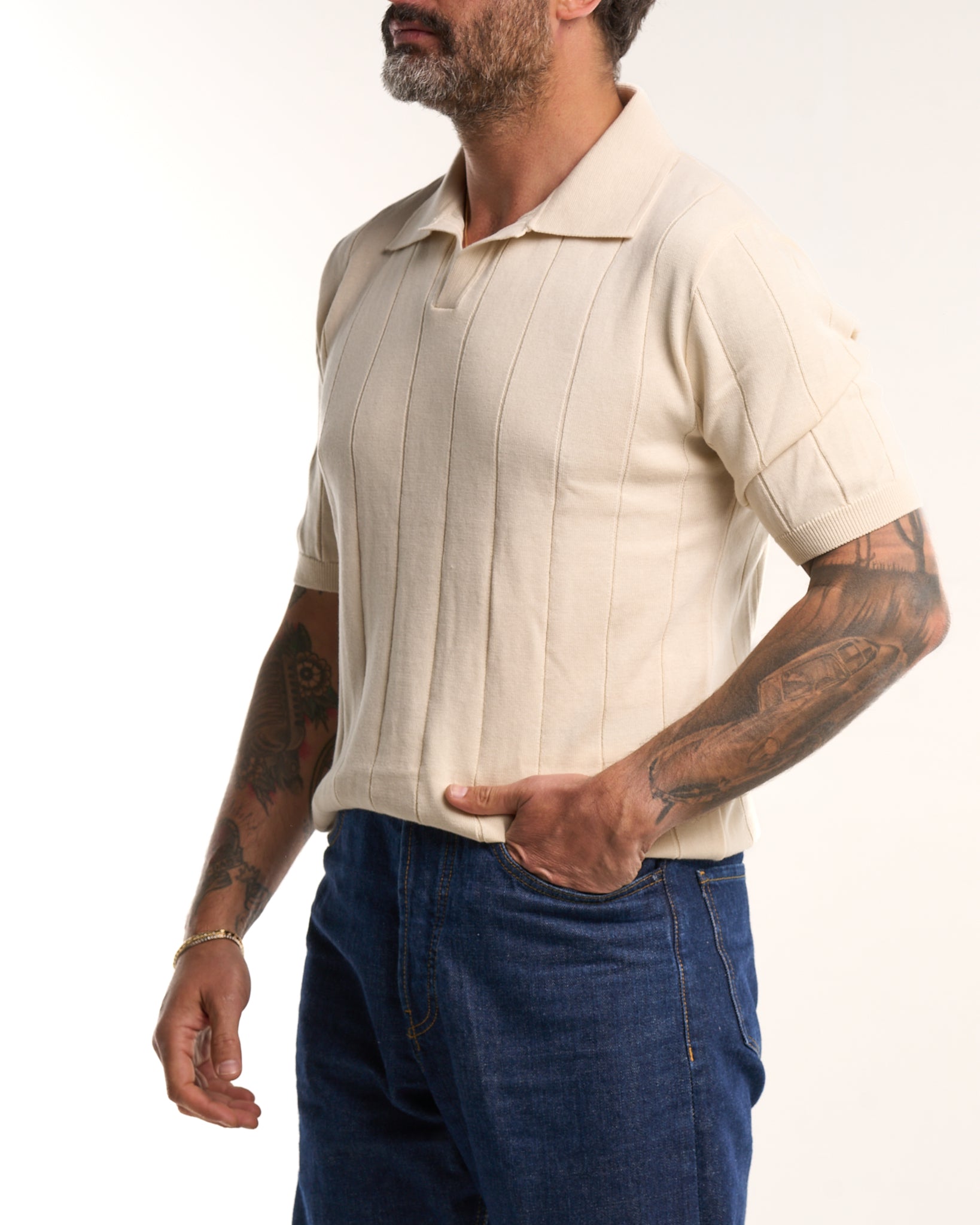 Suéter azul de punto Henley