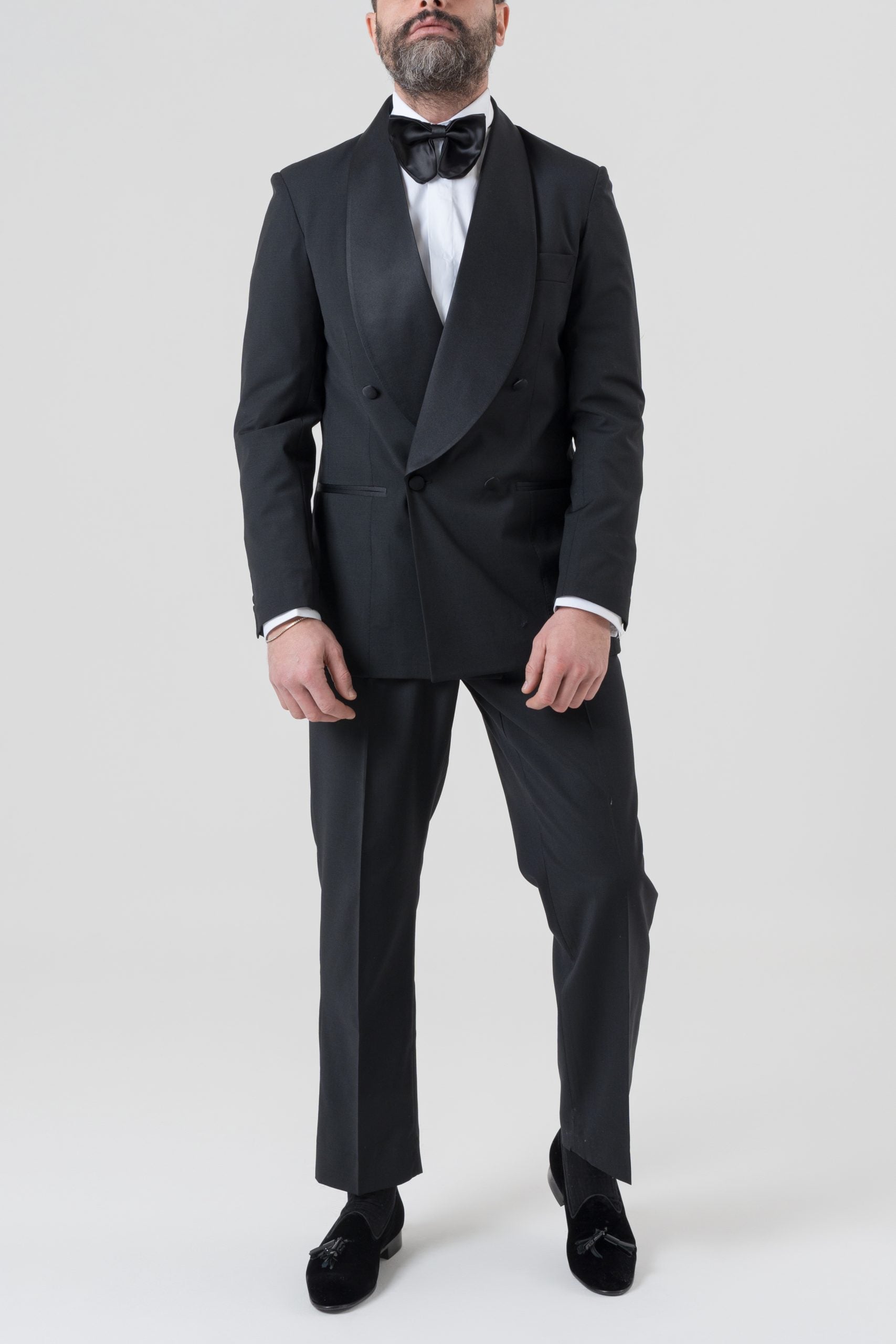 Chaqueta de esmoquin negra cruzada con solapa de chal