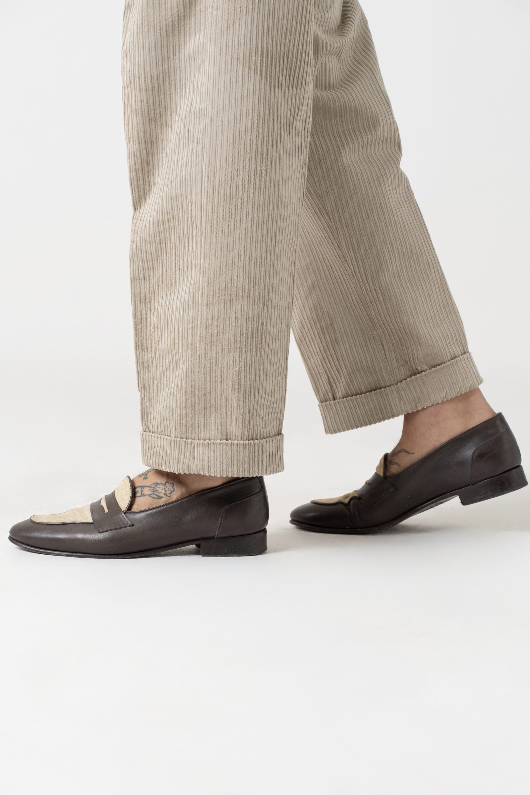 Pantalone in Velluto a Coste Fondo Ampio con Passanti Beige