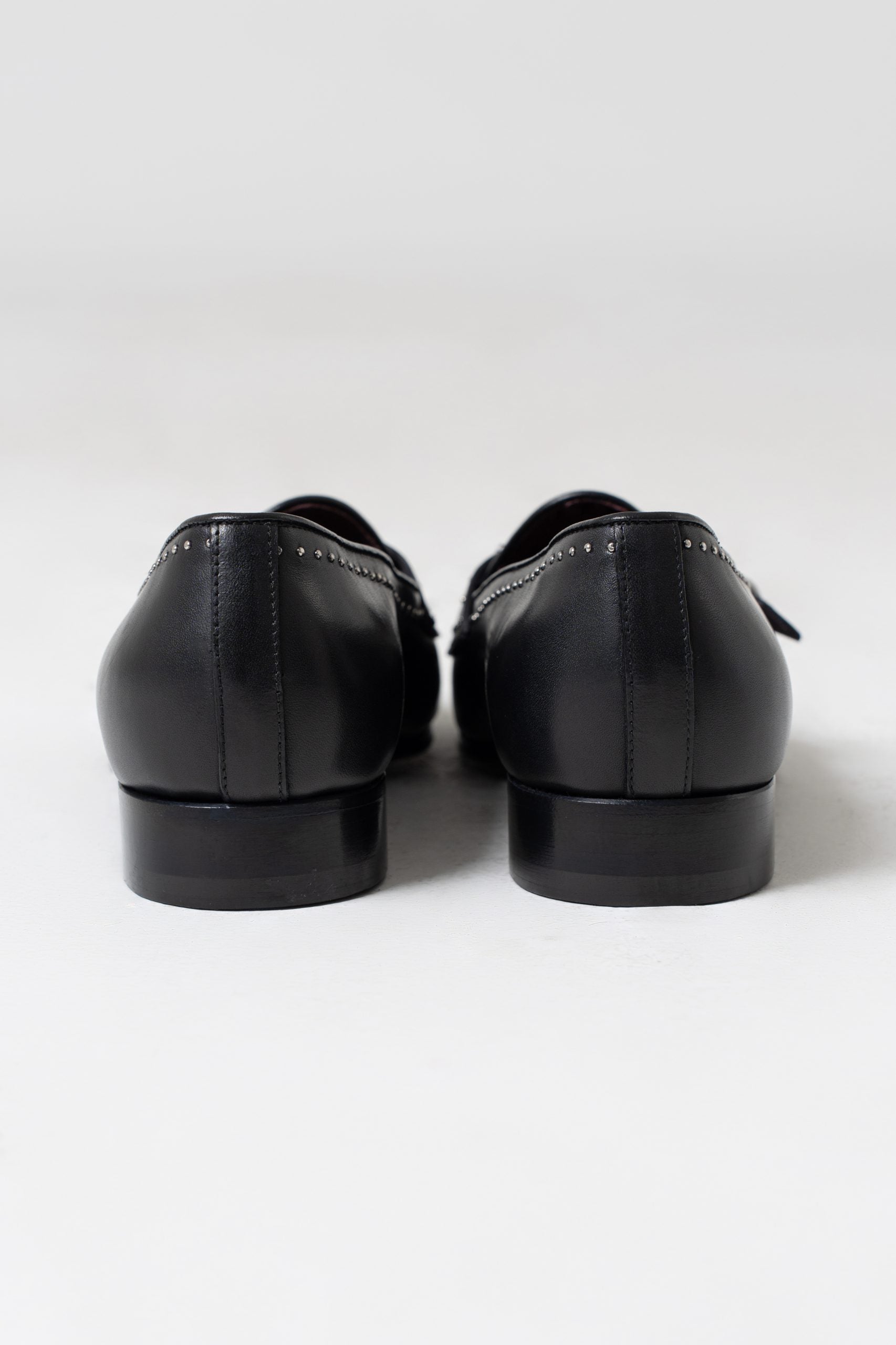 Mocassino Borchiato con Fibbia Laterale Nero