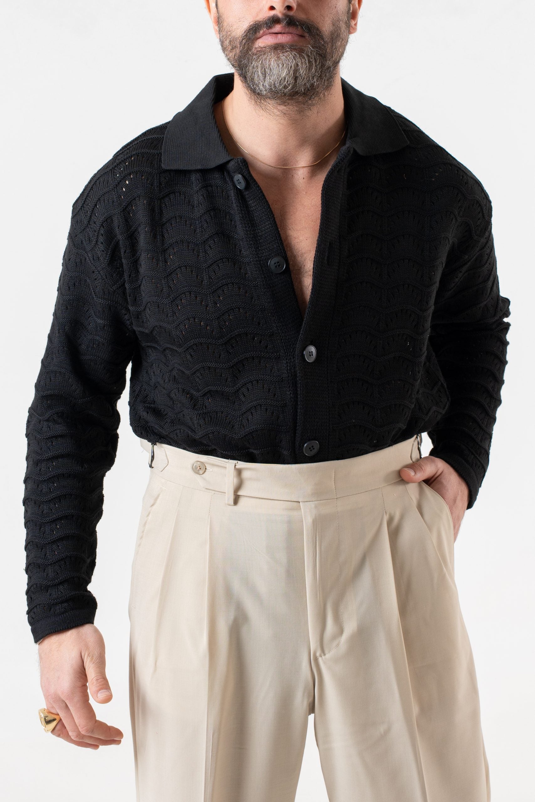 Cardigan Traforato con Collo Polo Nero