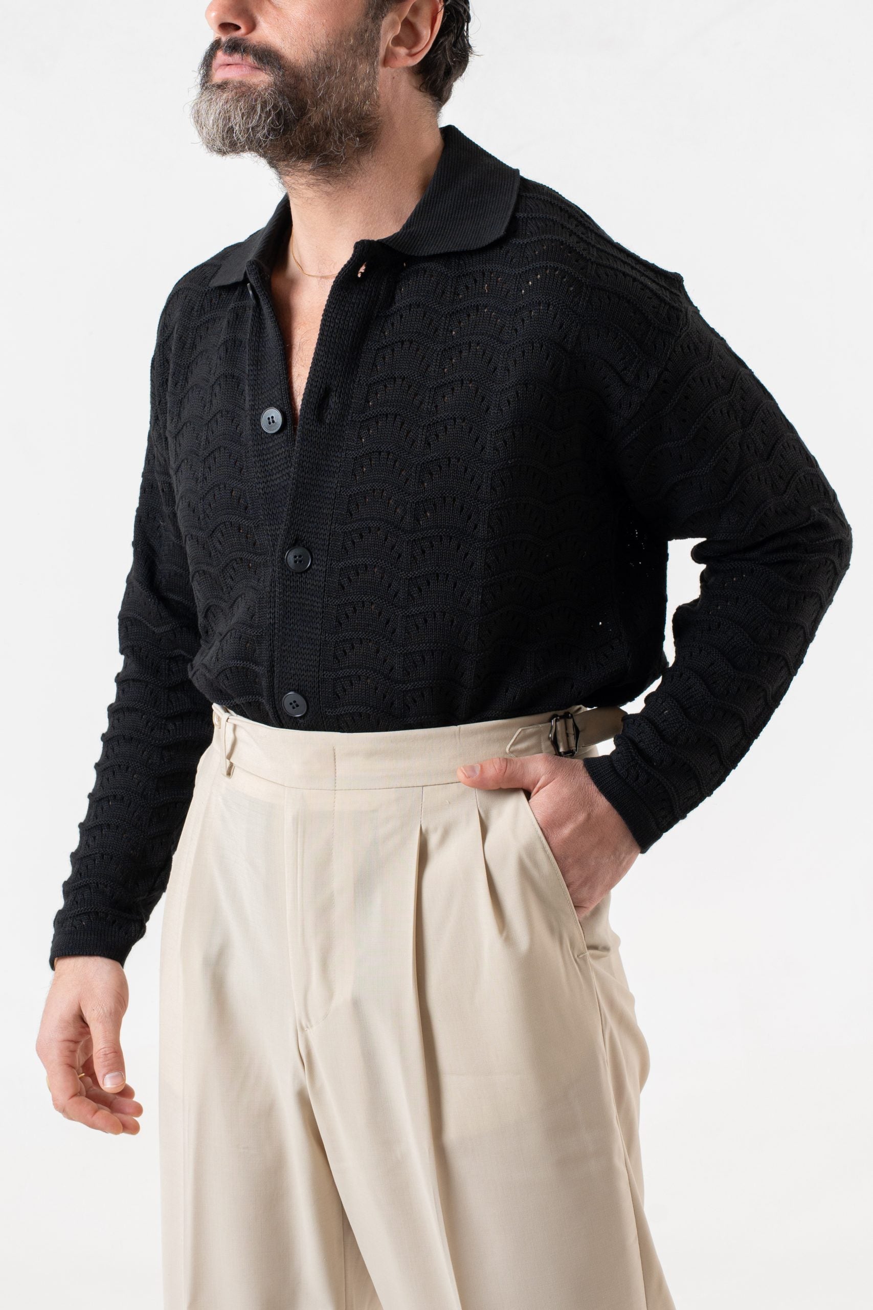 Cardigan Traforato con Collo Polo Nero
