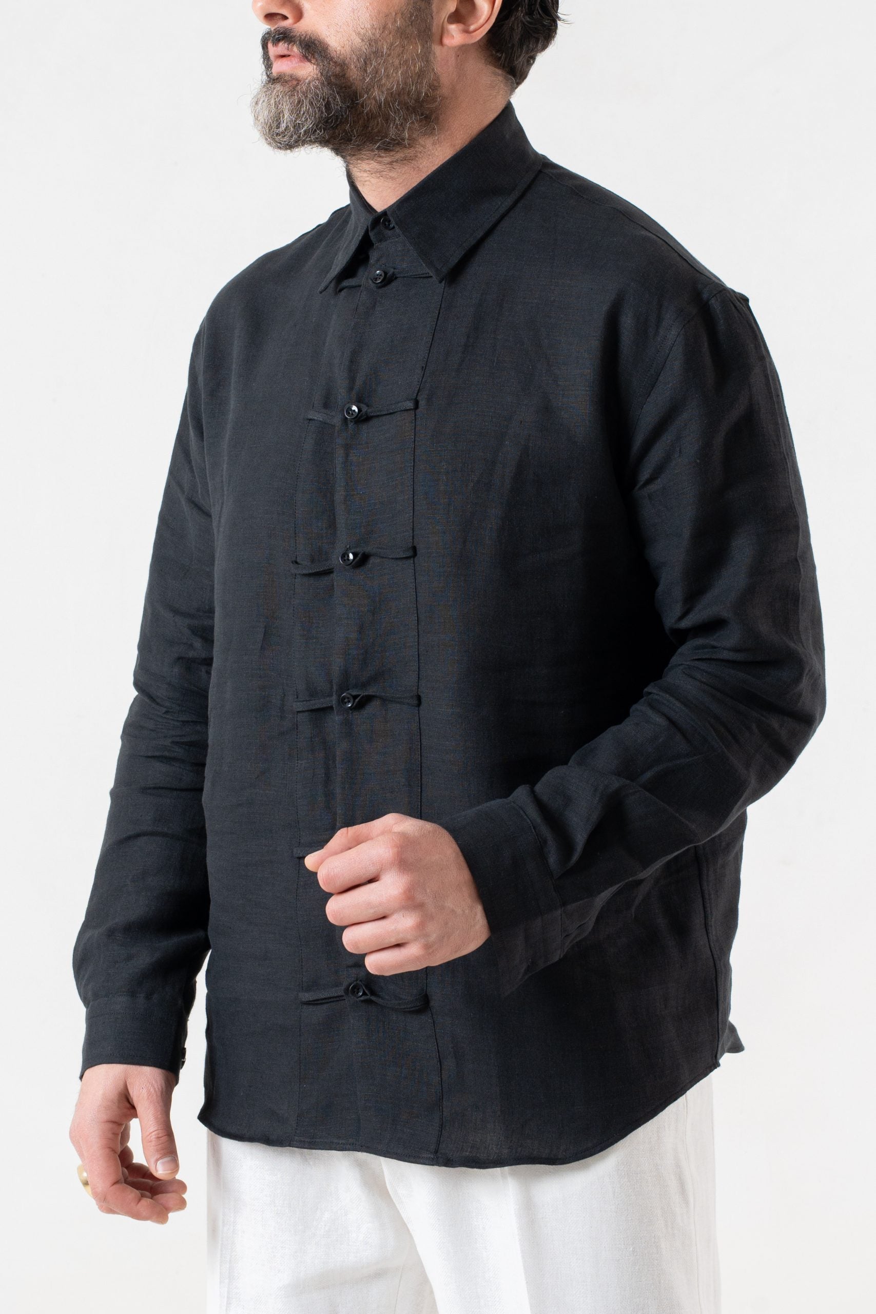 Camisa negra de rana 100% lino