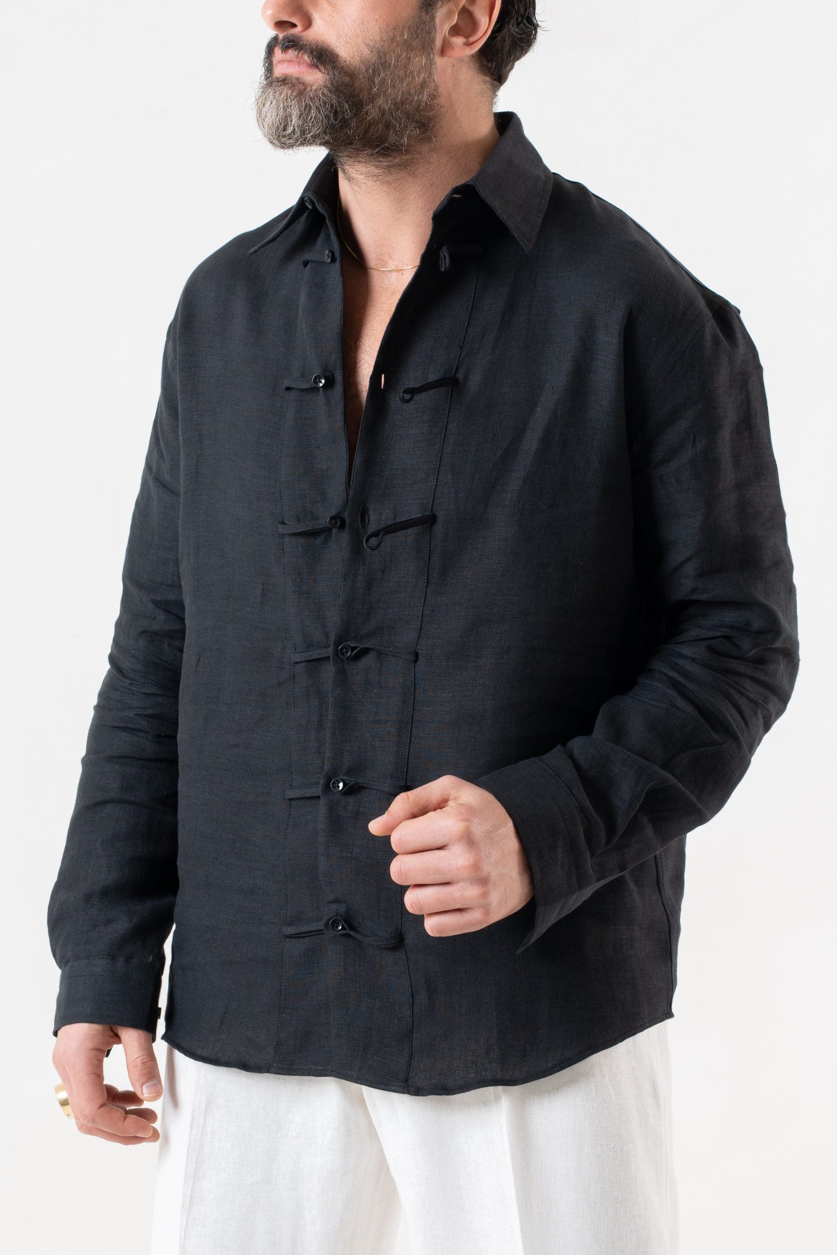 Camisa negra de rana 100% lino