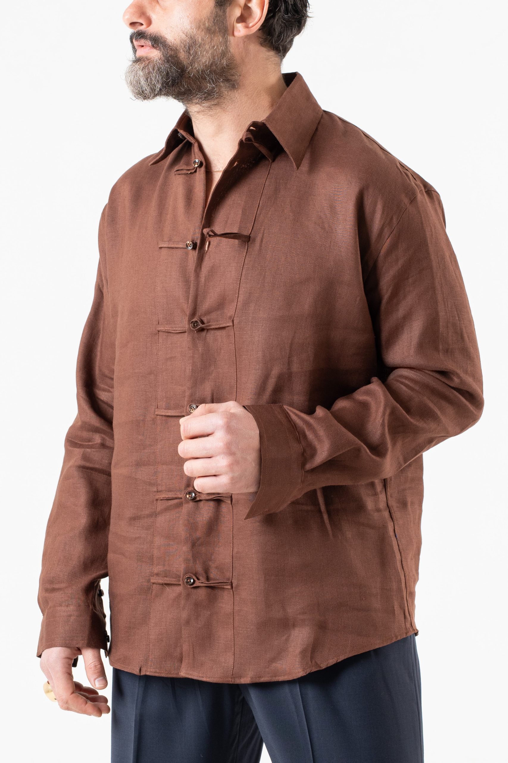 Camicia in Lino con Alamari in 100% Lino Moro