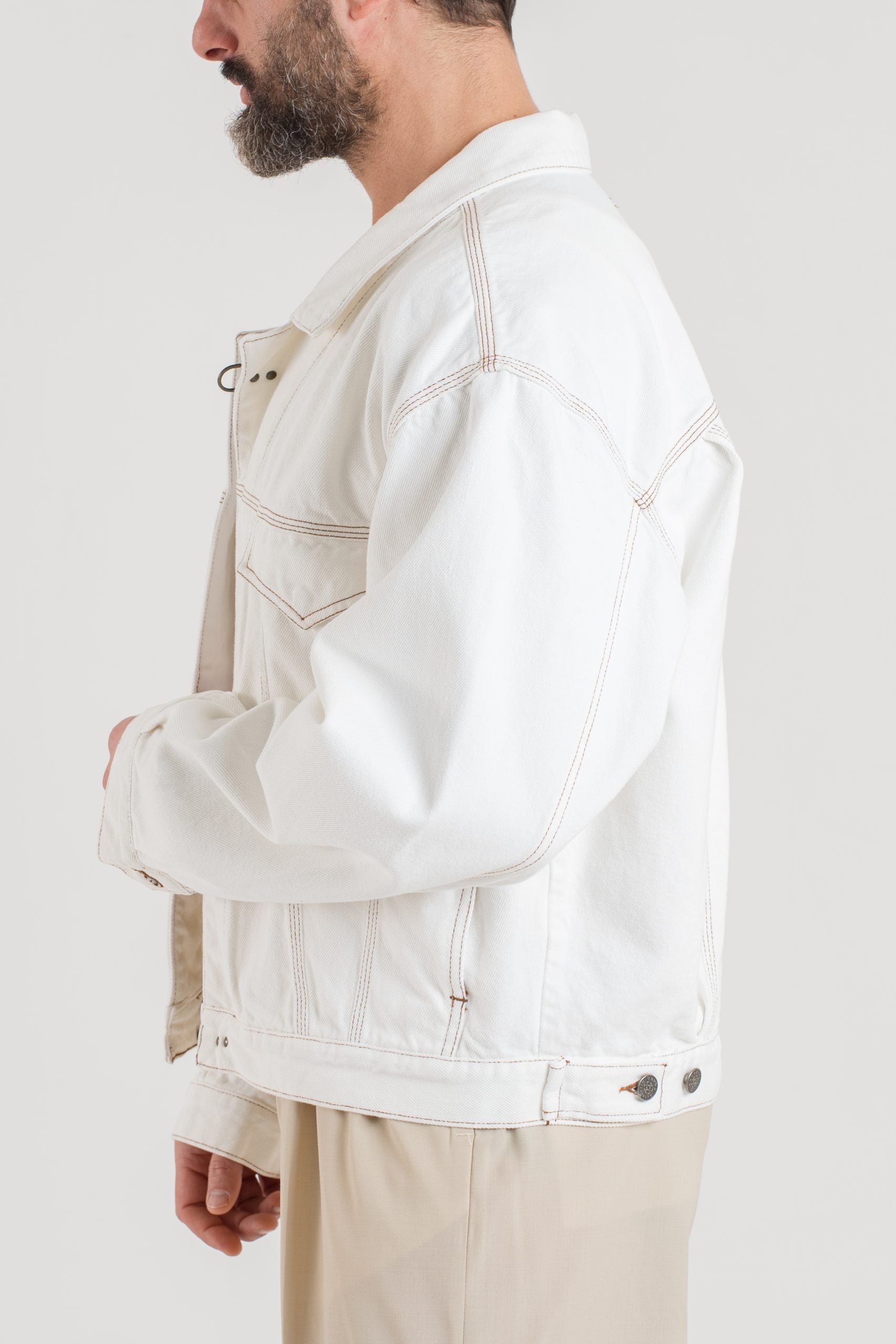 Giubbino di Jeans Lavato con Moschettoni Bianco