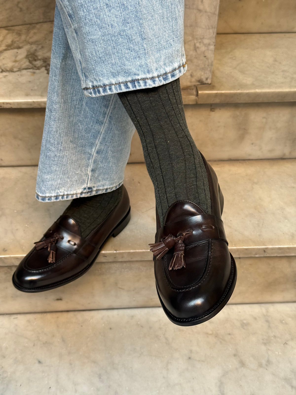 Black and Grey Two-Tone Scottish Thread Sock