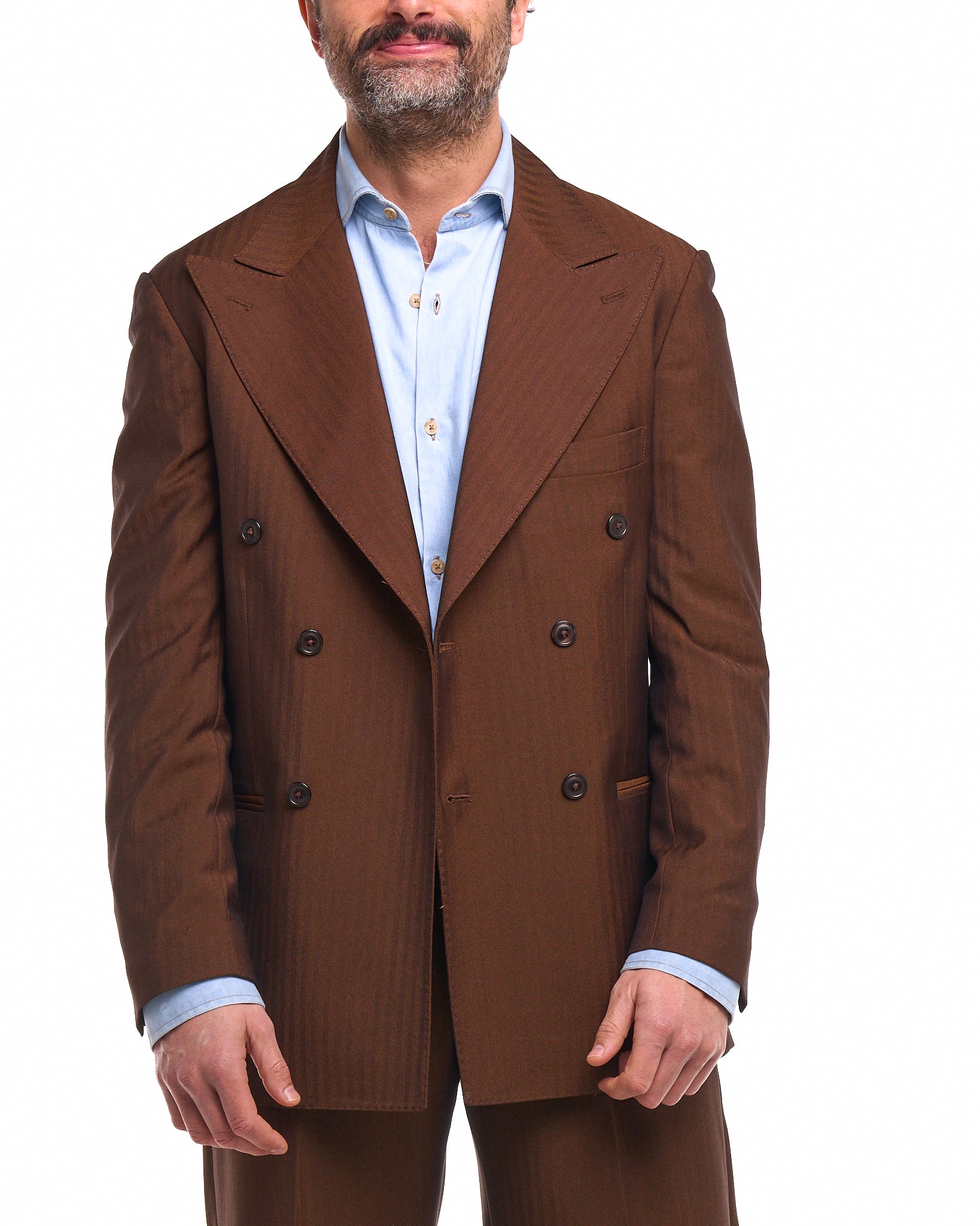 Chaqueta cruzada con cierre central y solapa de pico en color Burdeos Florencia