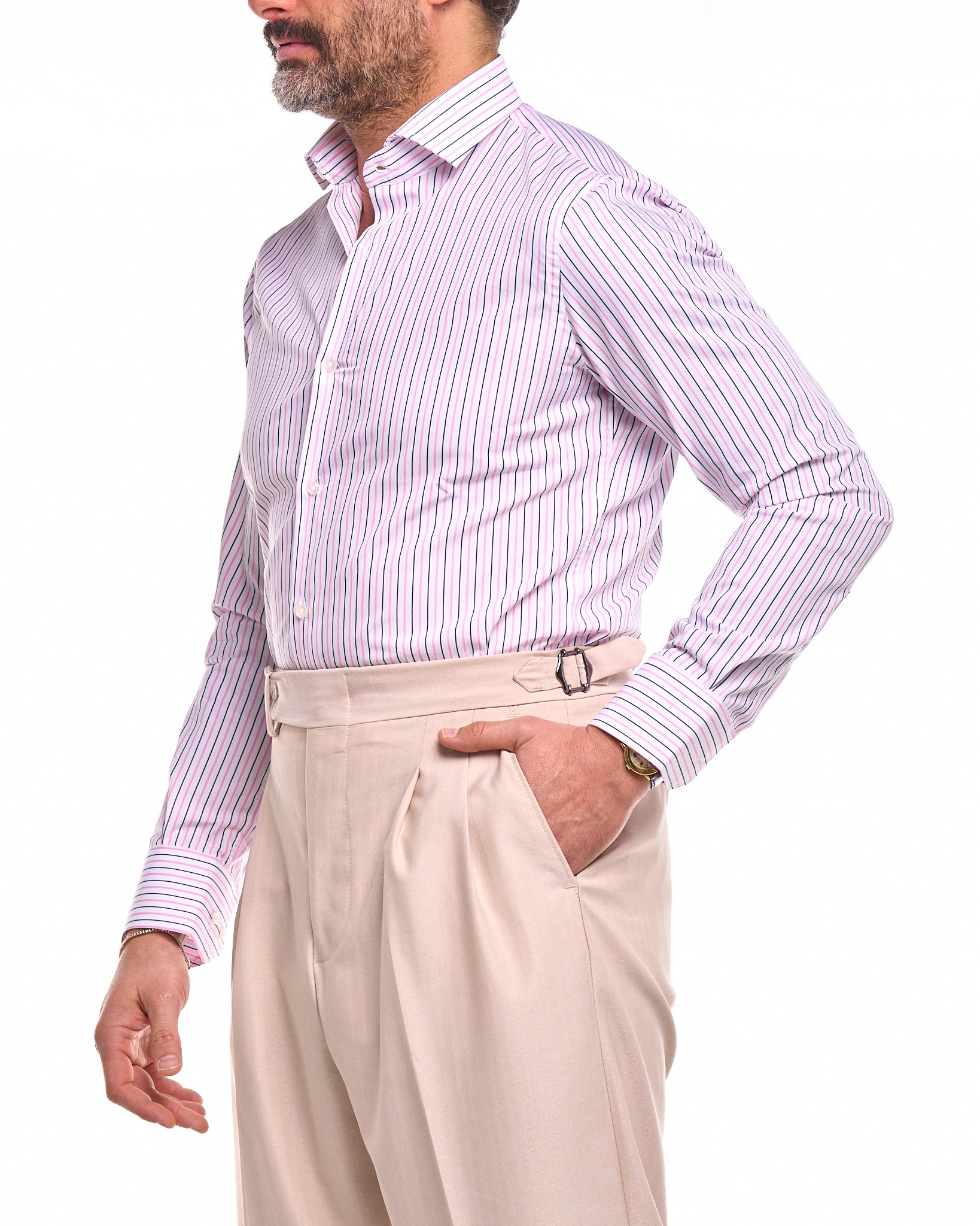 Camisa negra de cuello francés