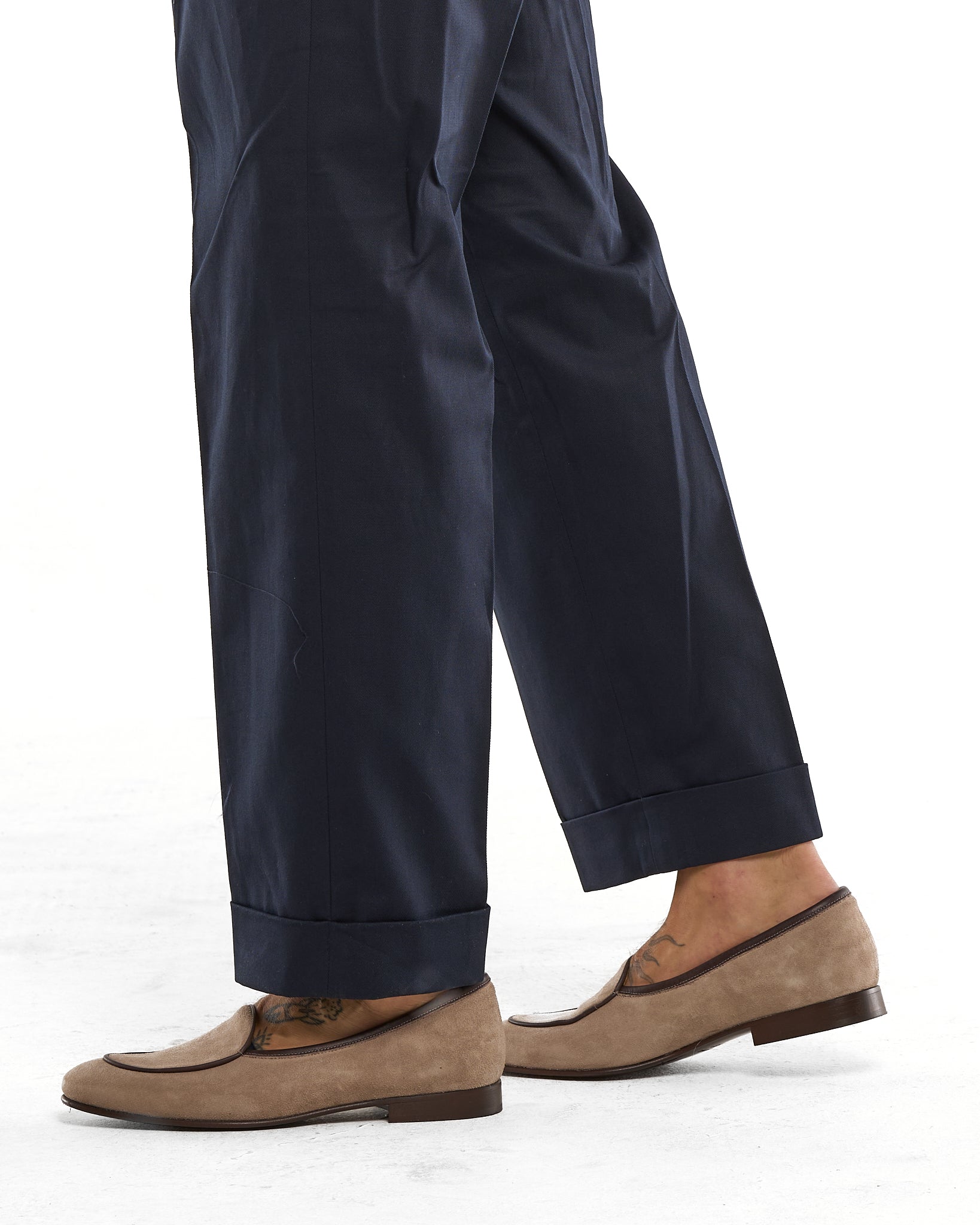 Pantalone Fondo Ampio e Fibbie Laterali in Cotone Blu
