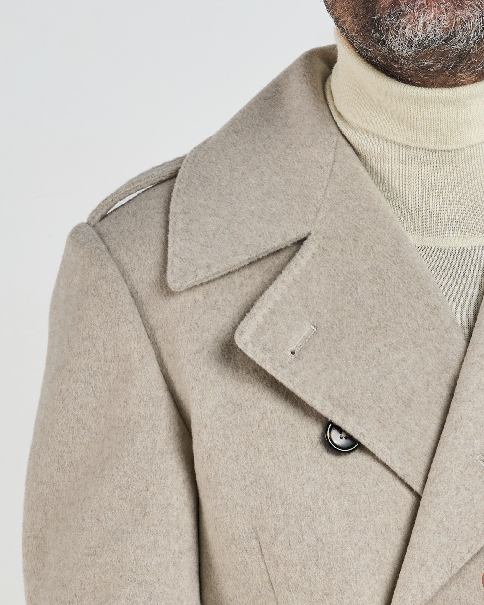 Cappotto Military Doppiopetto con Rever a Lancia Pietra