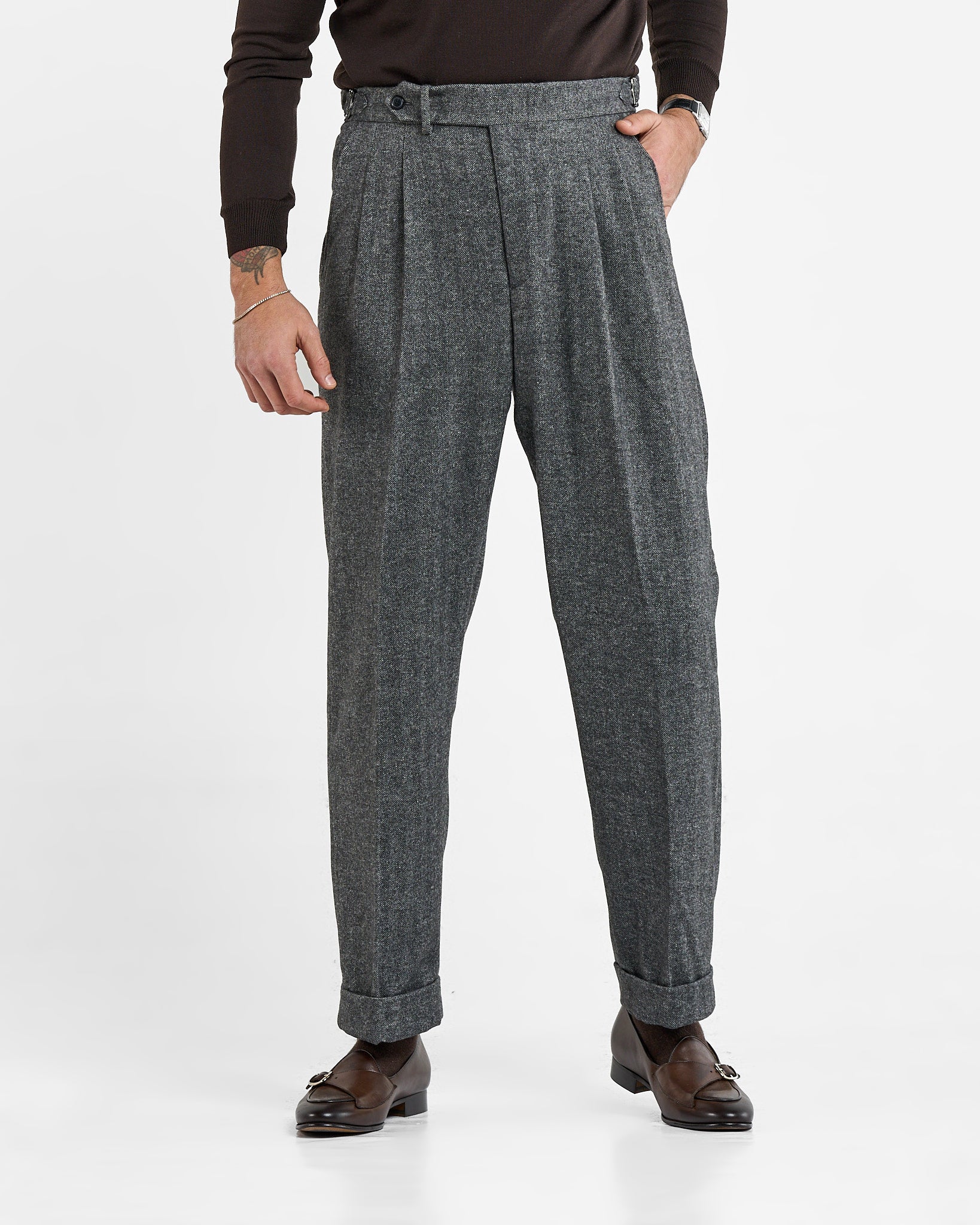 Pantalone Fondo Ampio e Fibbie Laterali in Flanella Spigato Grigio Madonna Di Campiglio