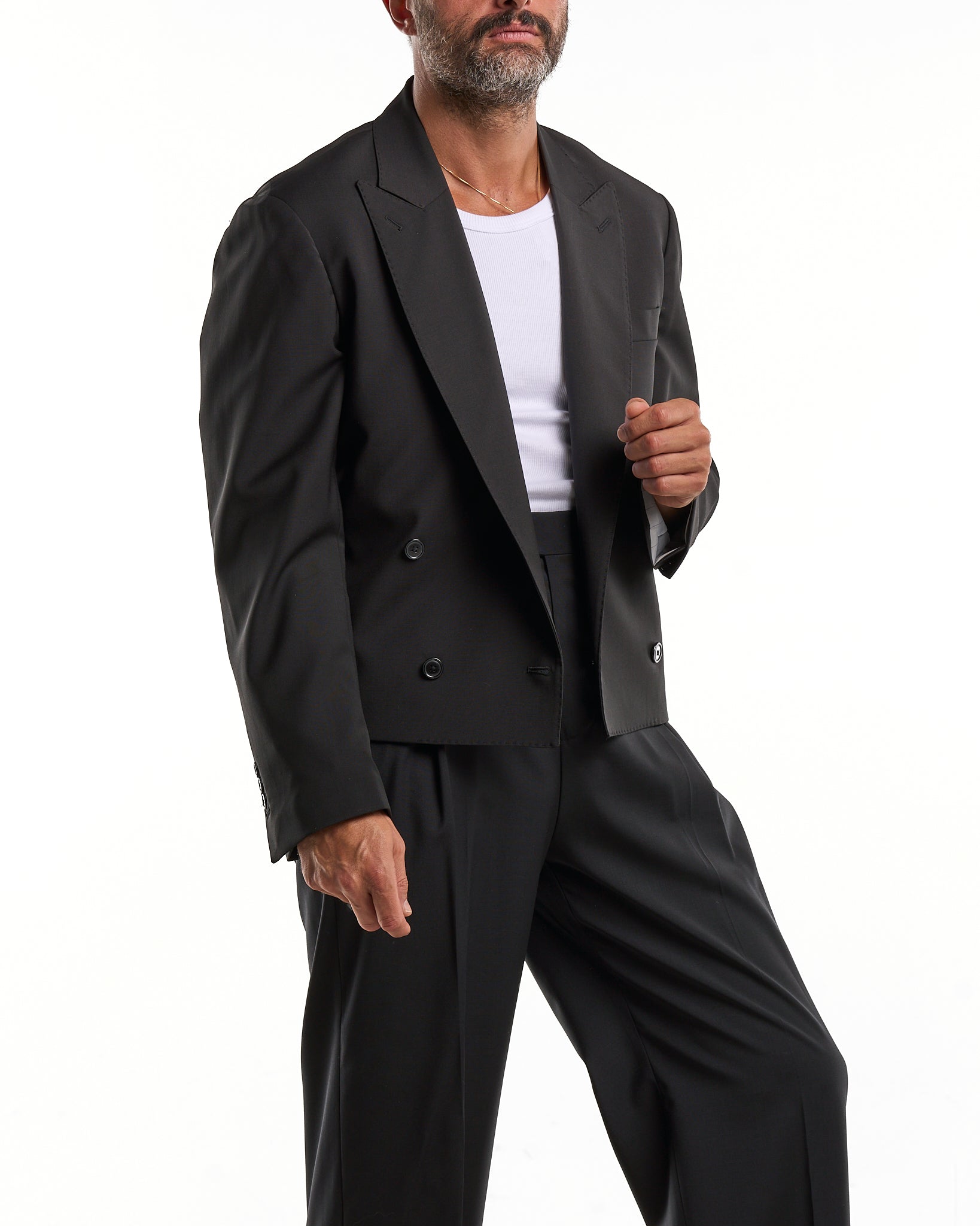 Giacca Doppiopetto Cropped  con Rever a Lancia Nera Milano