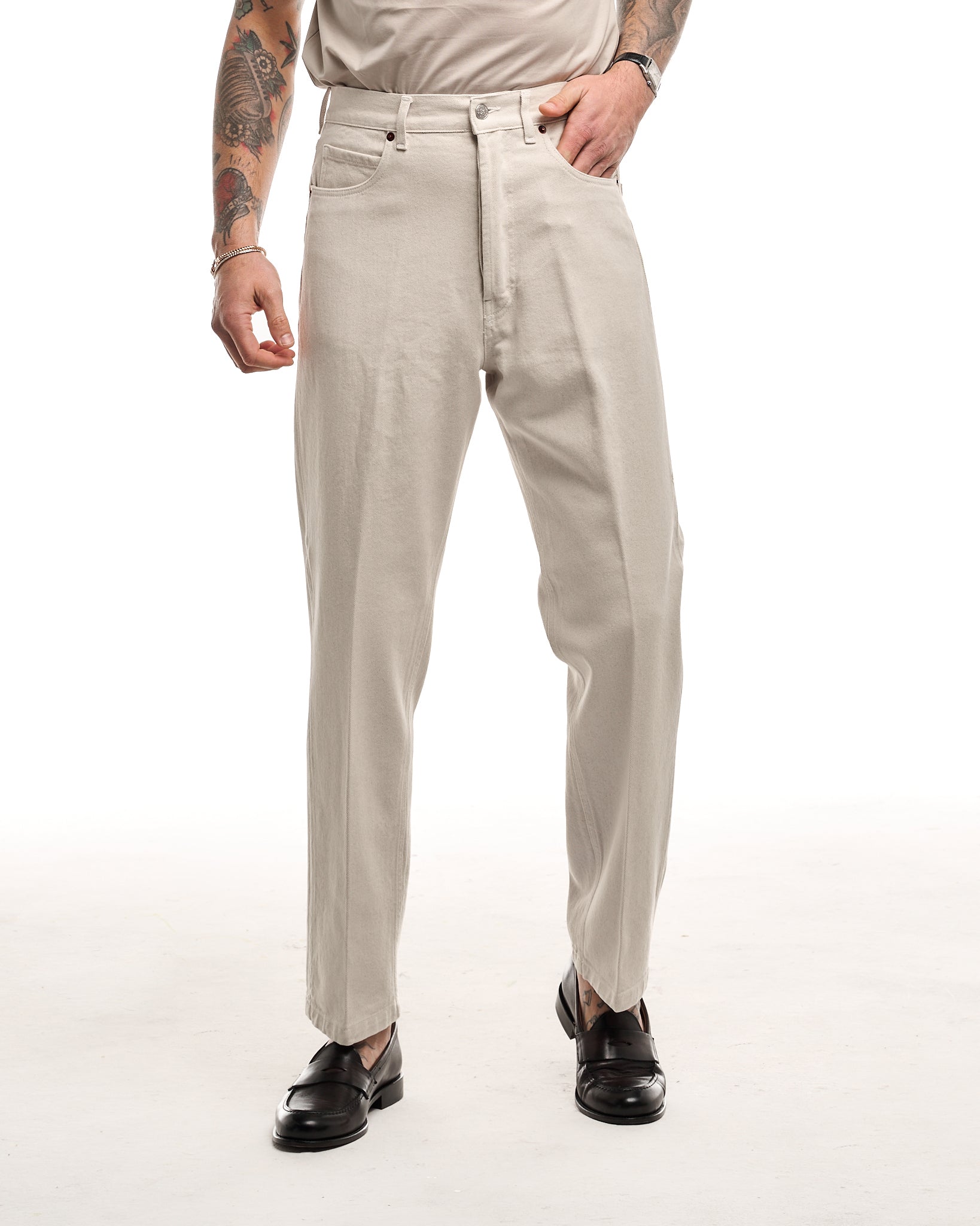 Vaqueros de talle alto y bajo ancho sin lavar