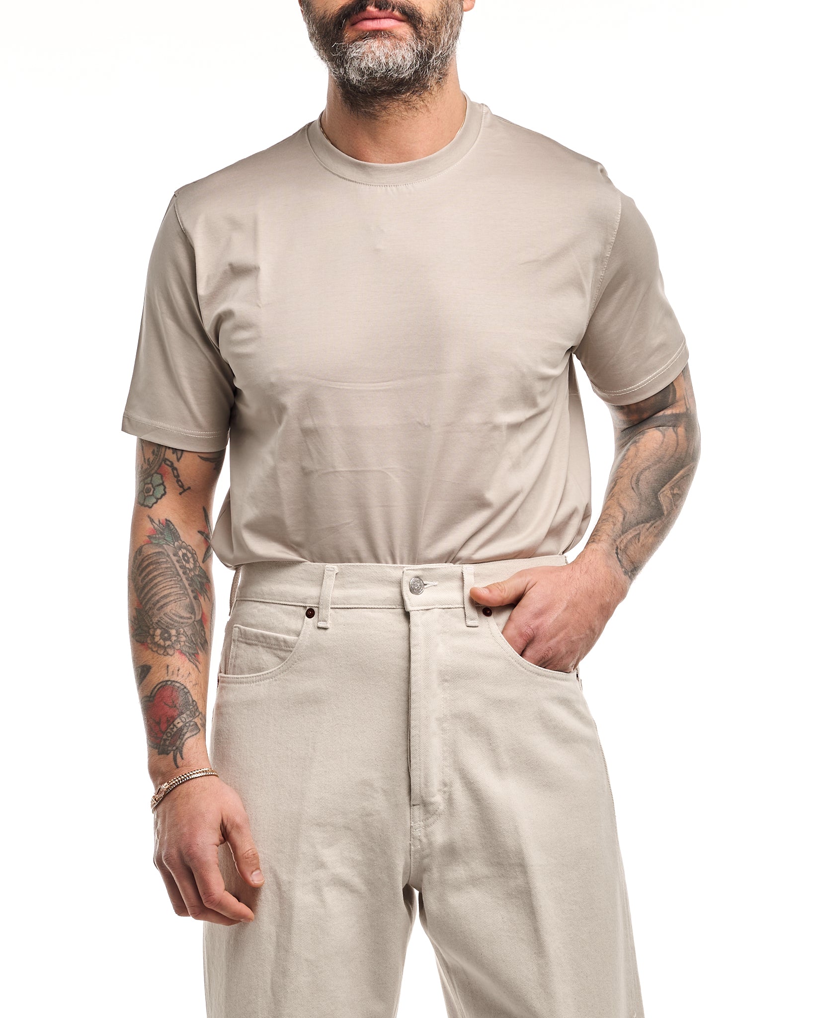 Camiseta normal en color avellana con hilo escocés