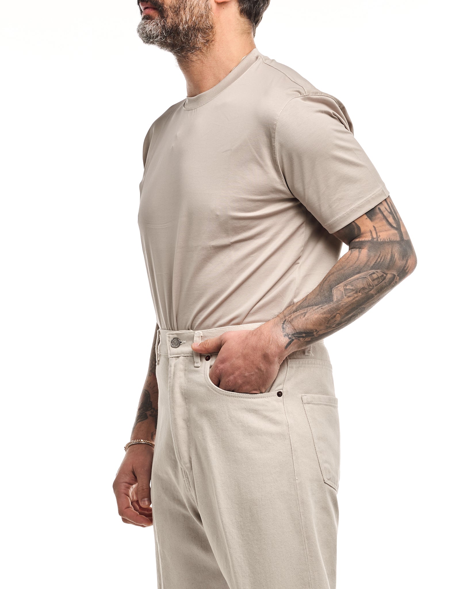 Camiseta normal en color avellana con hilo escocés