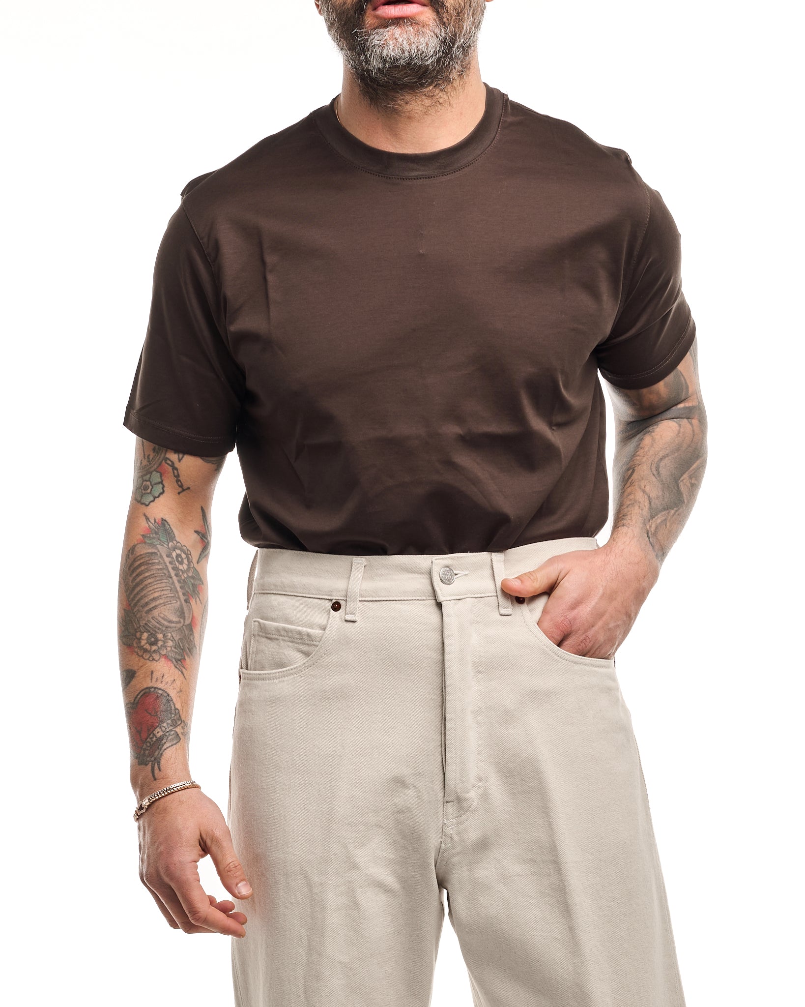 Camiseta normal en color avellana con hilo escocés