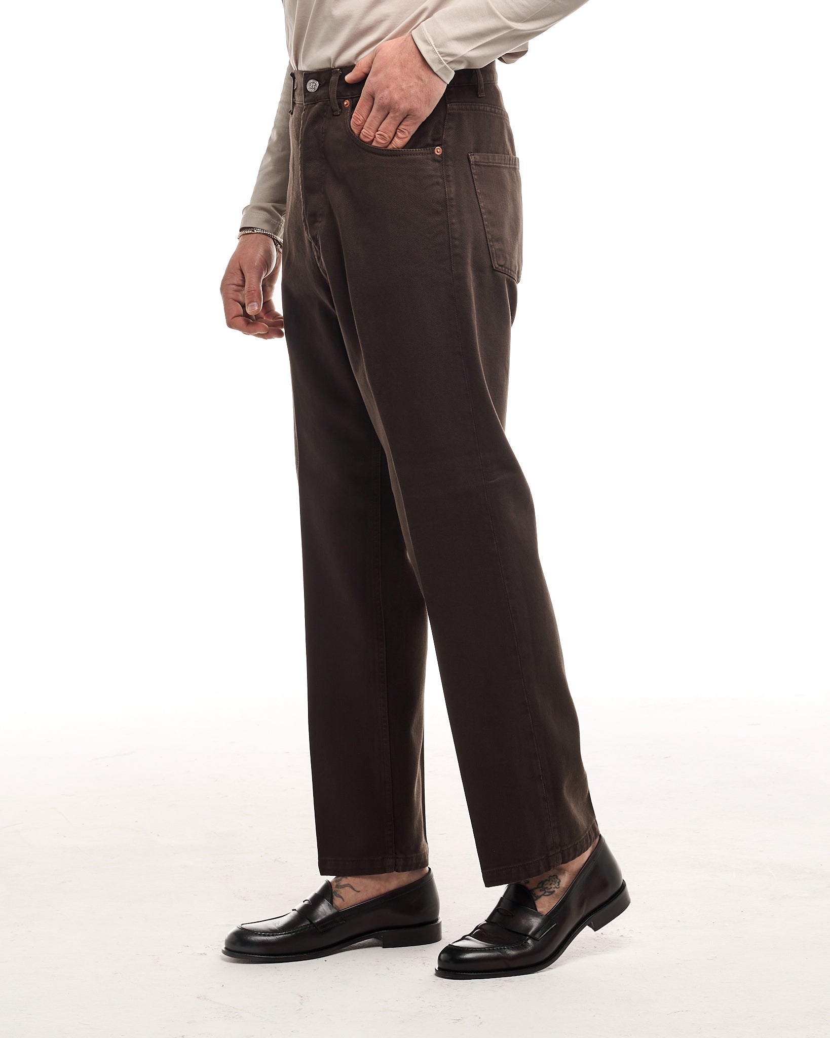 Vaqueros de talle alto y bajo ancho sin lavar